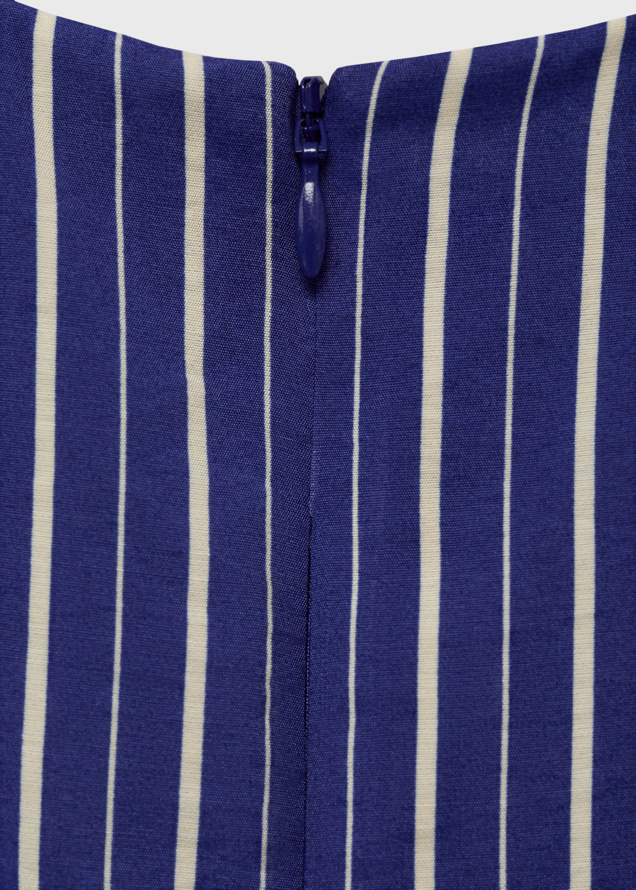 Striped jumpsuit with belt - Details of the article 0