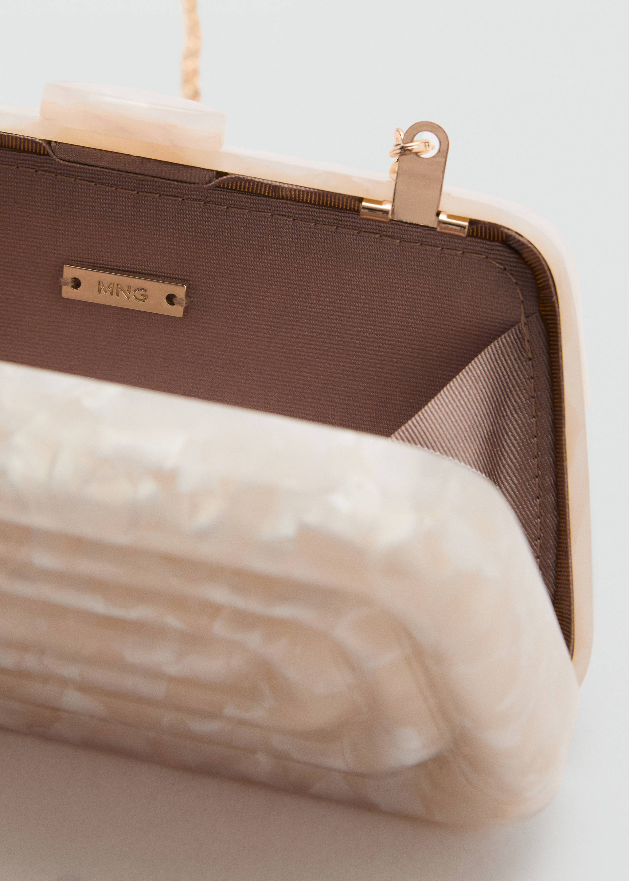 Pearl-effect clutch bag - Details of the article 3