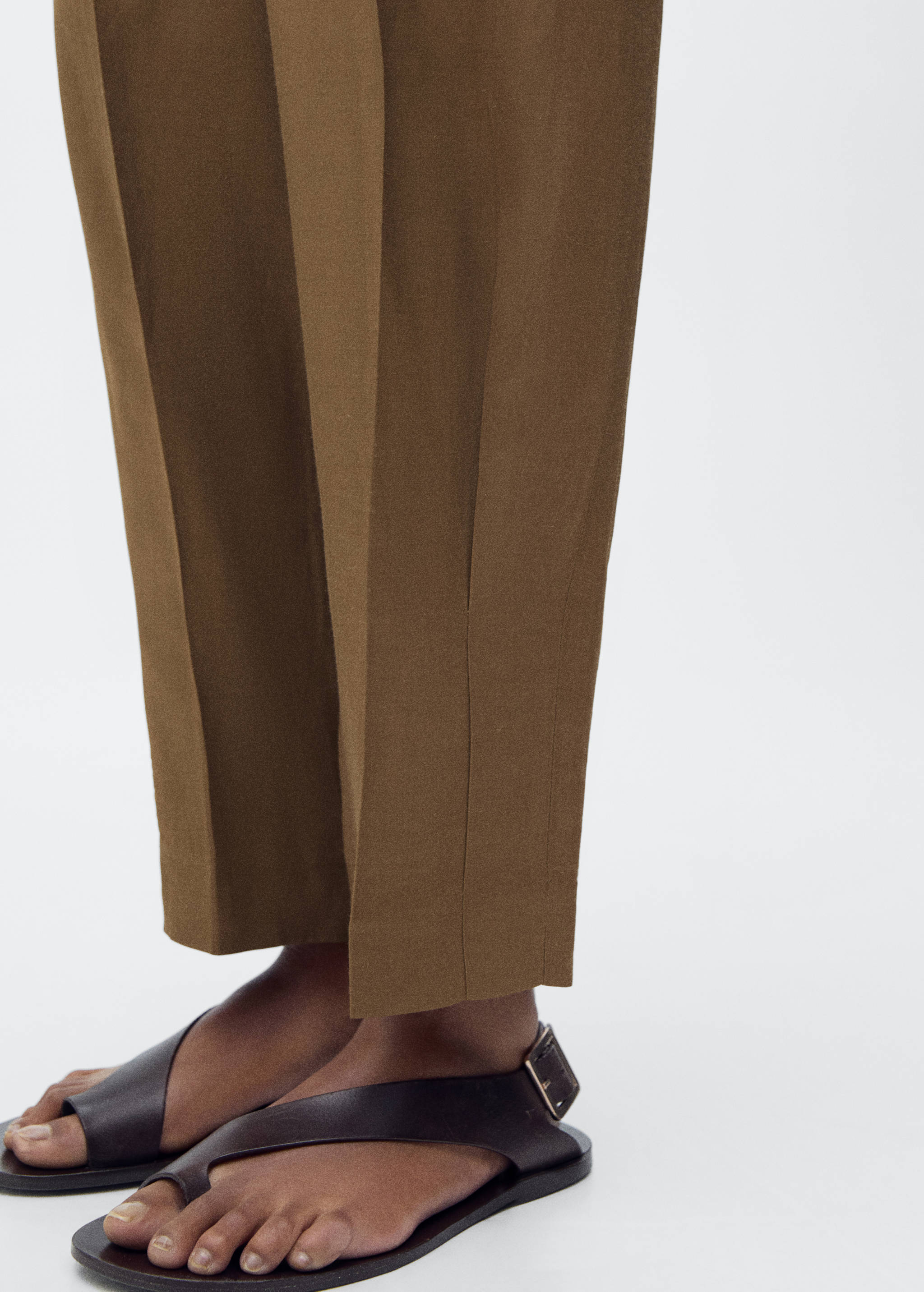 Linen-blend pleated pants - Details of the article 1