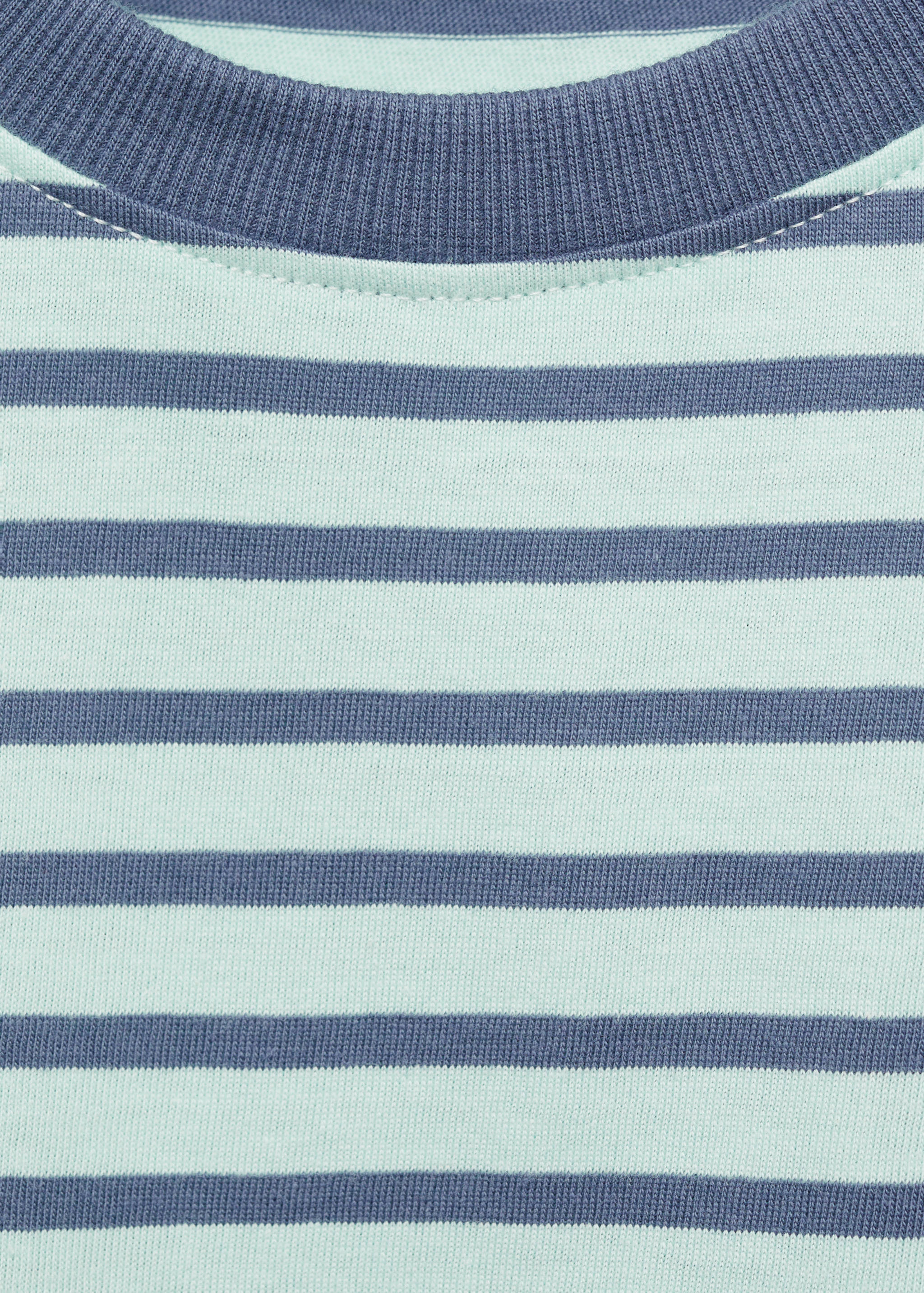 Striped t-shirt with contrasting collar - Details of the article 0
