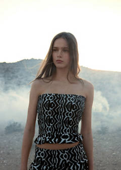 Strapless top with ruffles — Black 1
