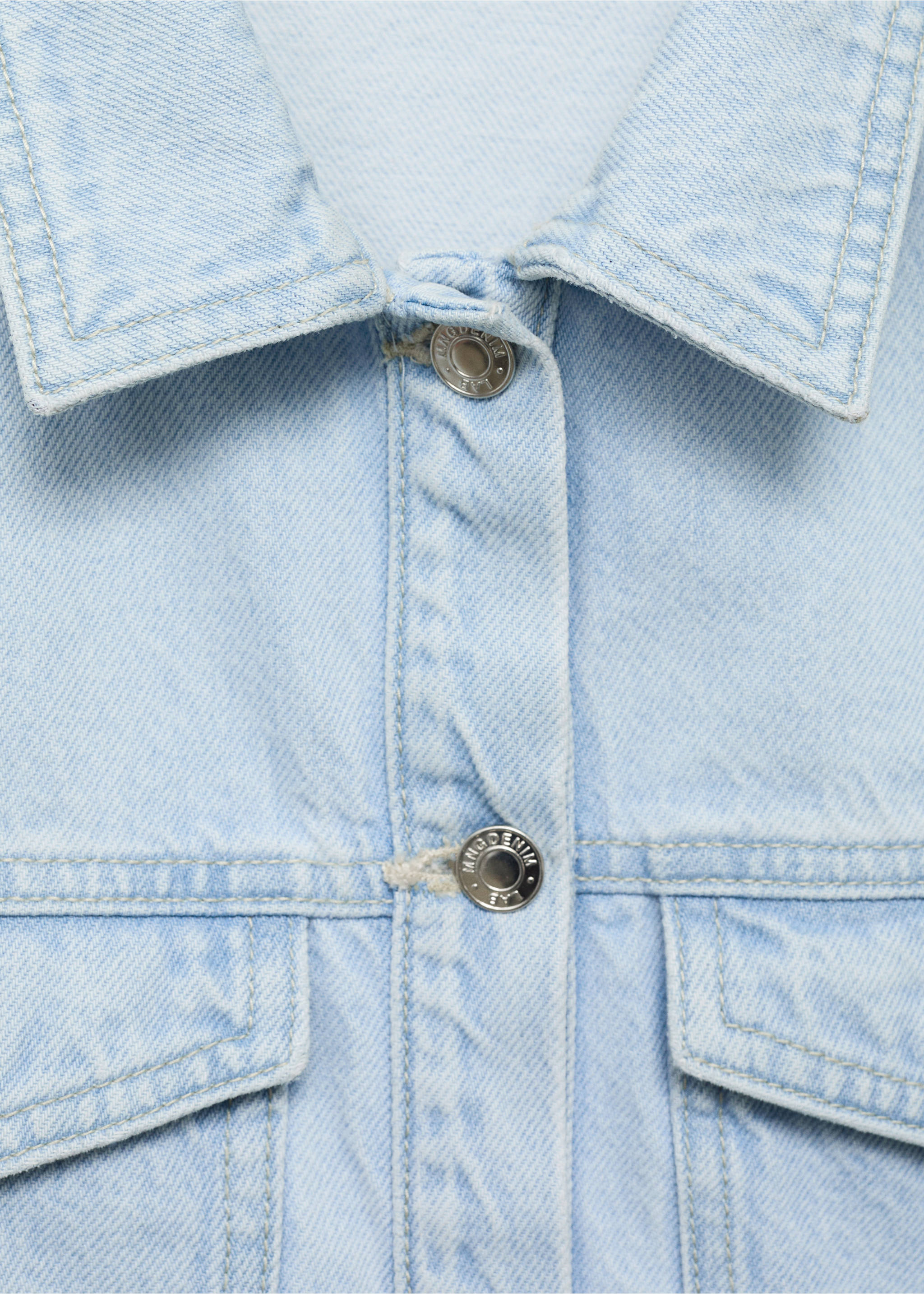 Denim jacket with frayed hem - Details of the article 8, Light Blue. Ref: 87047701-00.