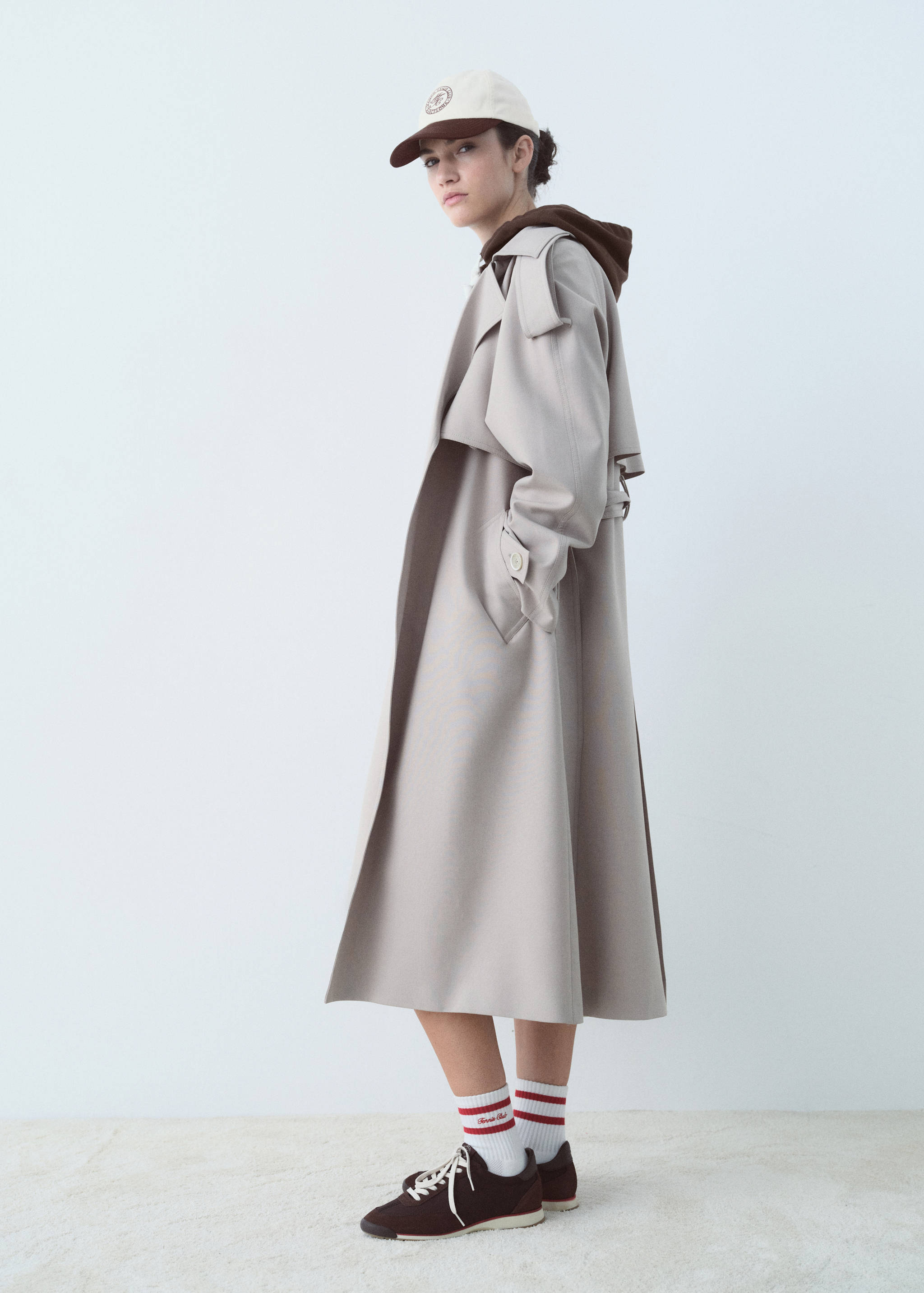 Contrast visor cap - General plane