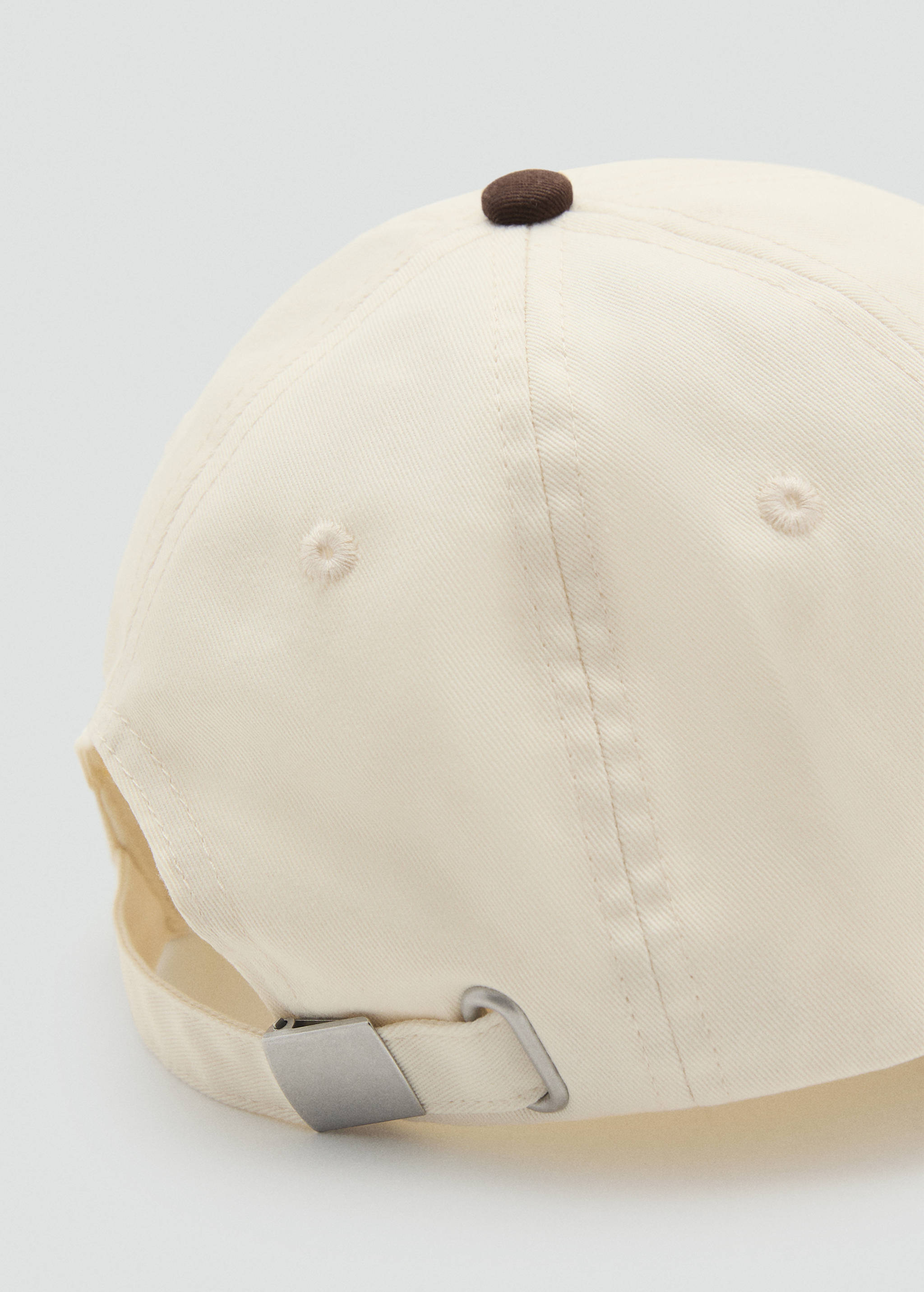 Contrast visor cap - Details of the article 2