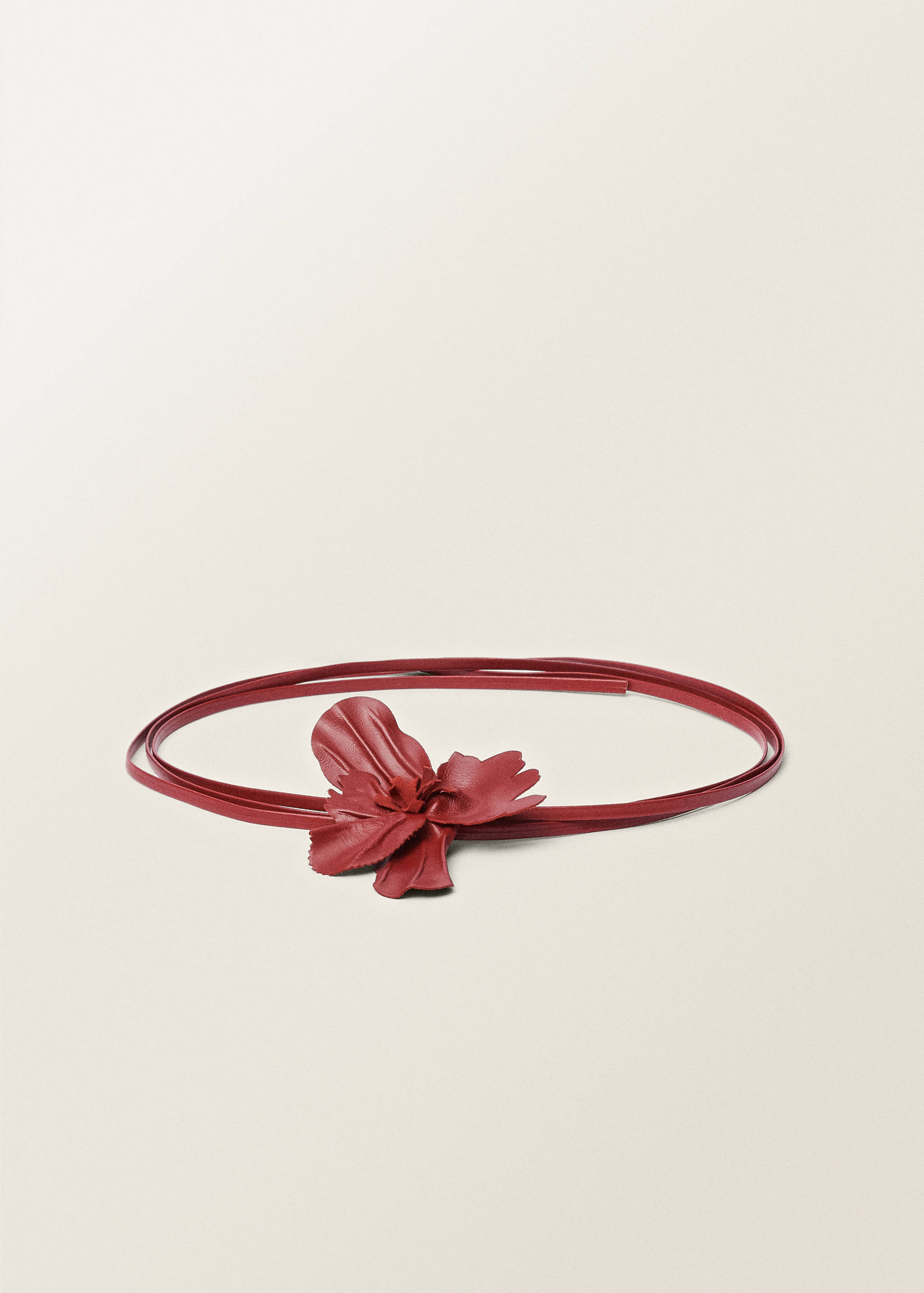Thin leather belt with flower detail - Article without model