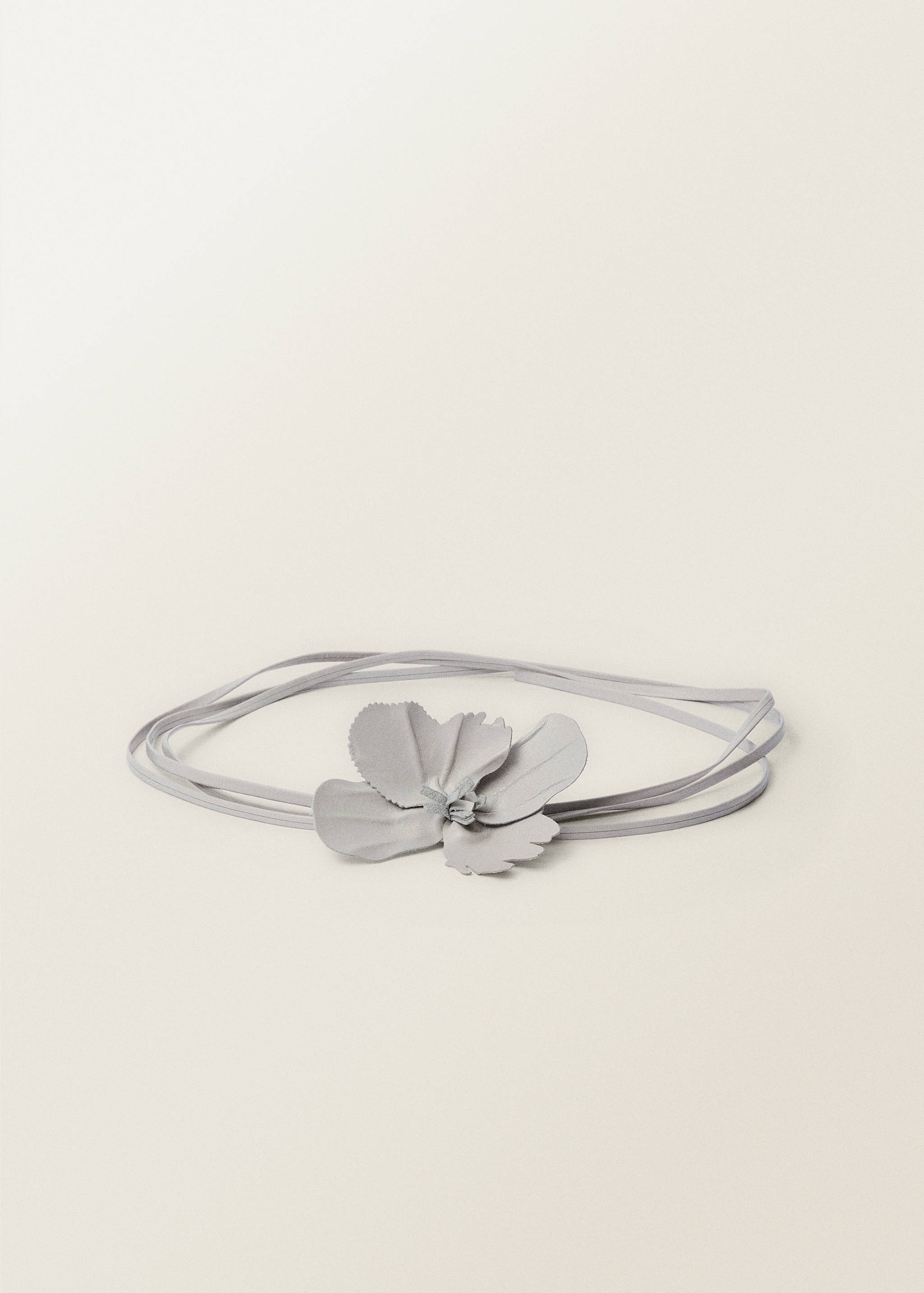 Thin leather belt with flower detail - Article without model