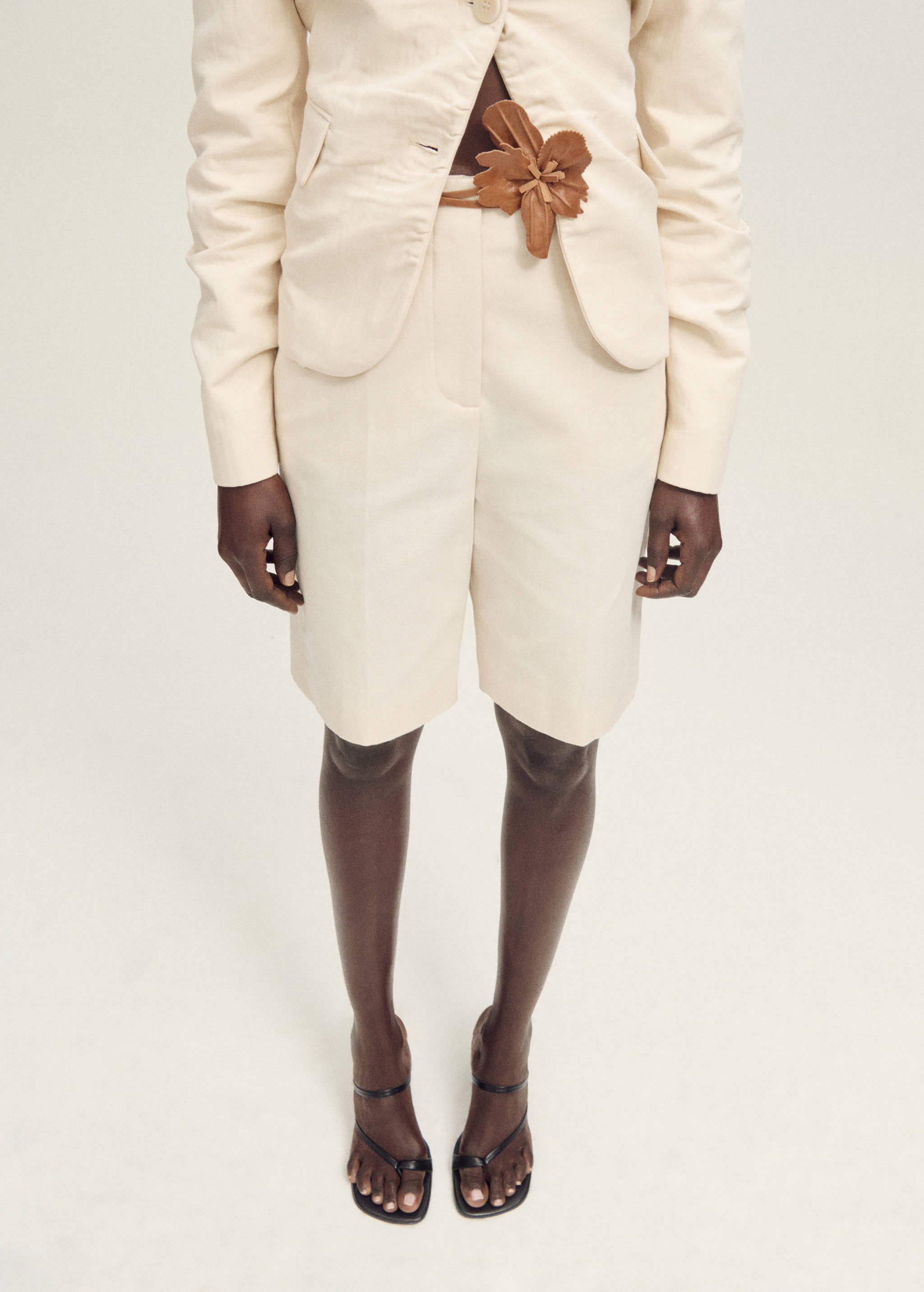 Bermuda de costume lin mélangé - Plan moyen