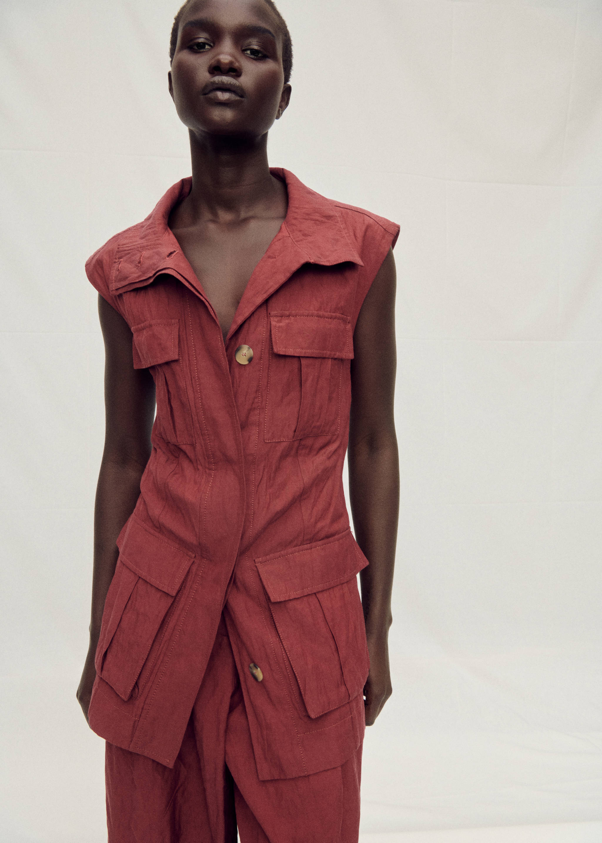 Creased-effect suit vest  with pockets - Medium plane