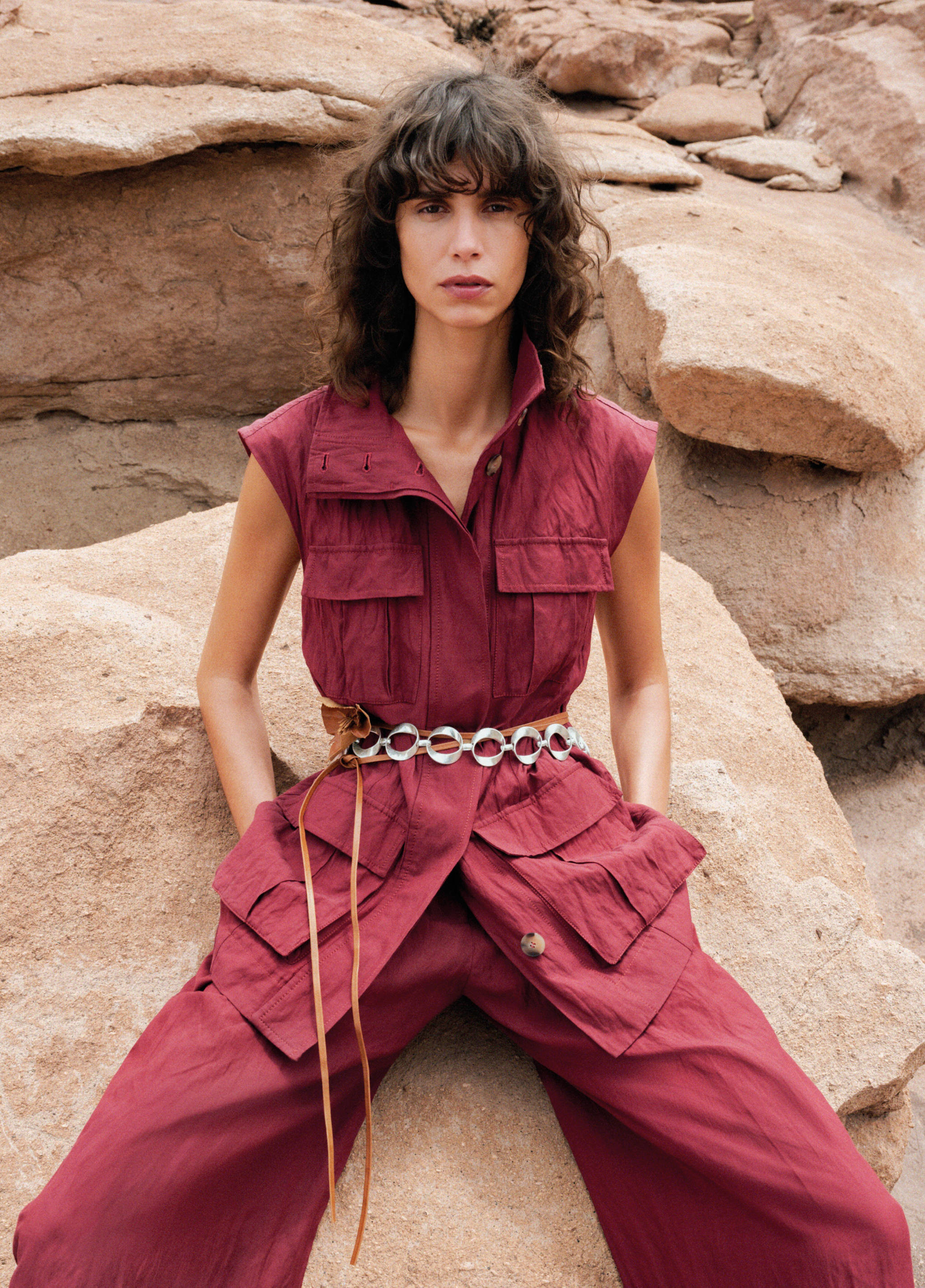 Creased-effect suit vest  with pockets - Details of the article 5