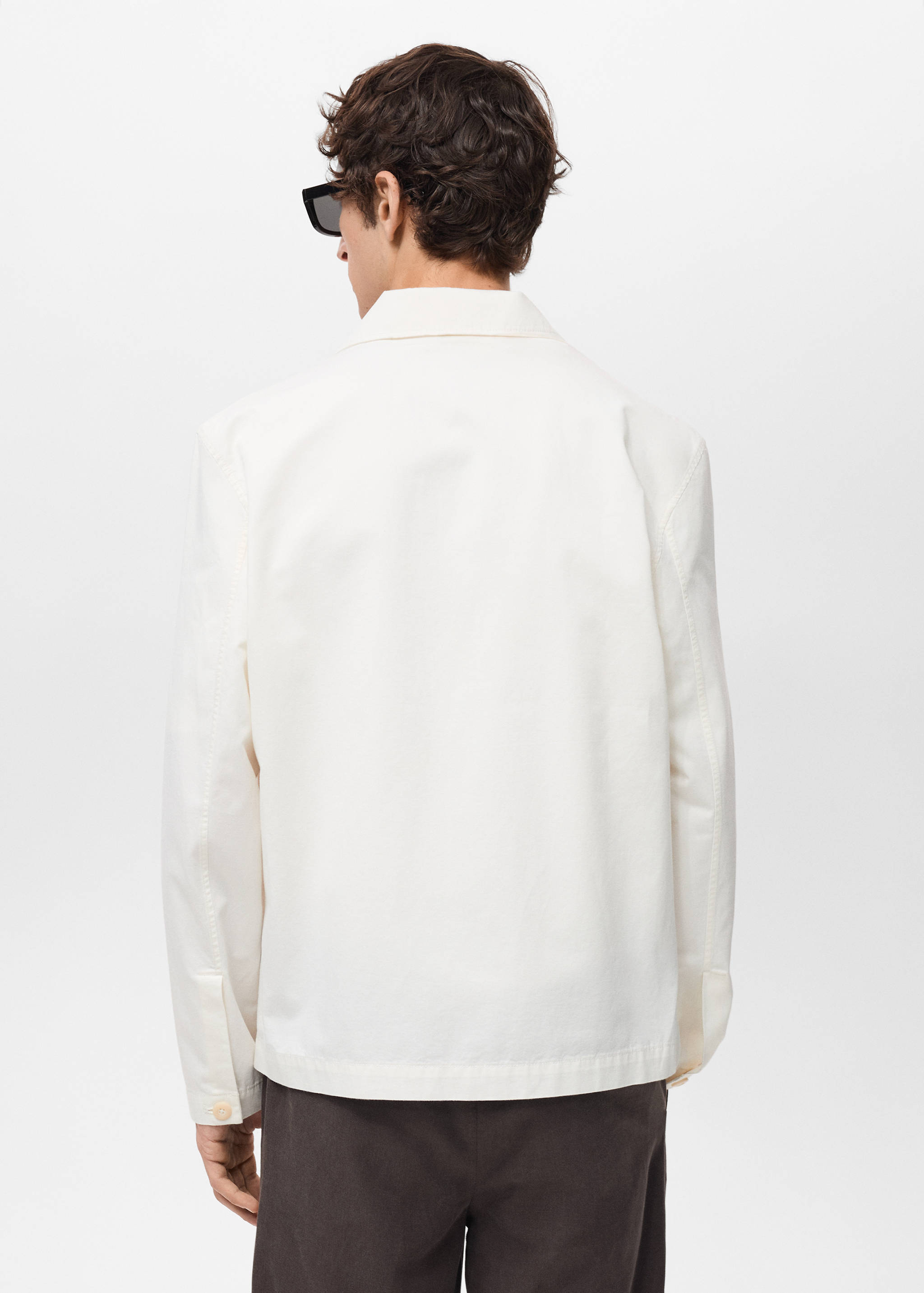 Linen-cotton overshirt with pocket - Reverse of the article