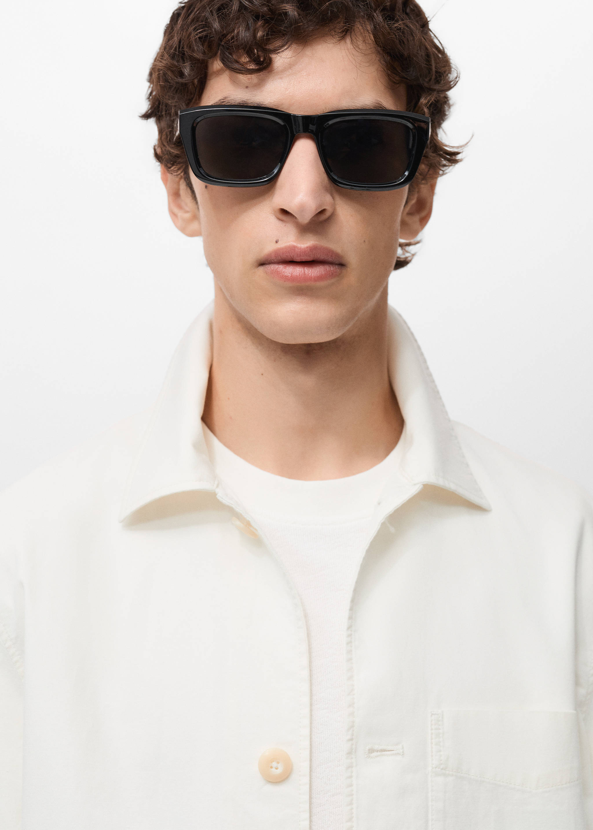 Linen-cotton overshirt with pocket - Details of the article 1