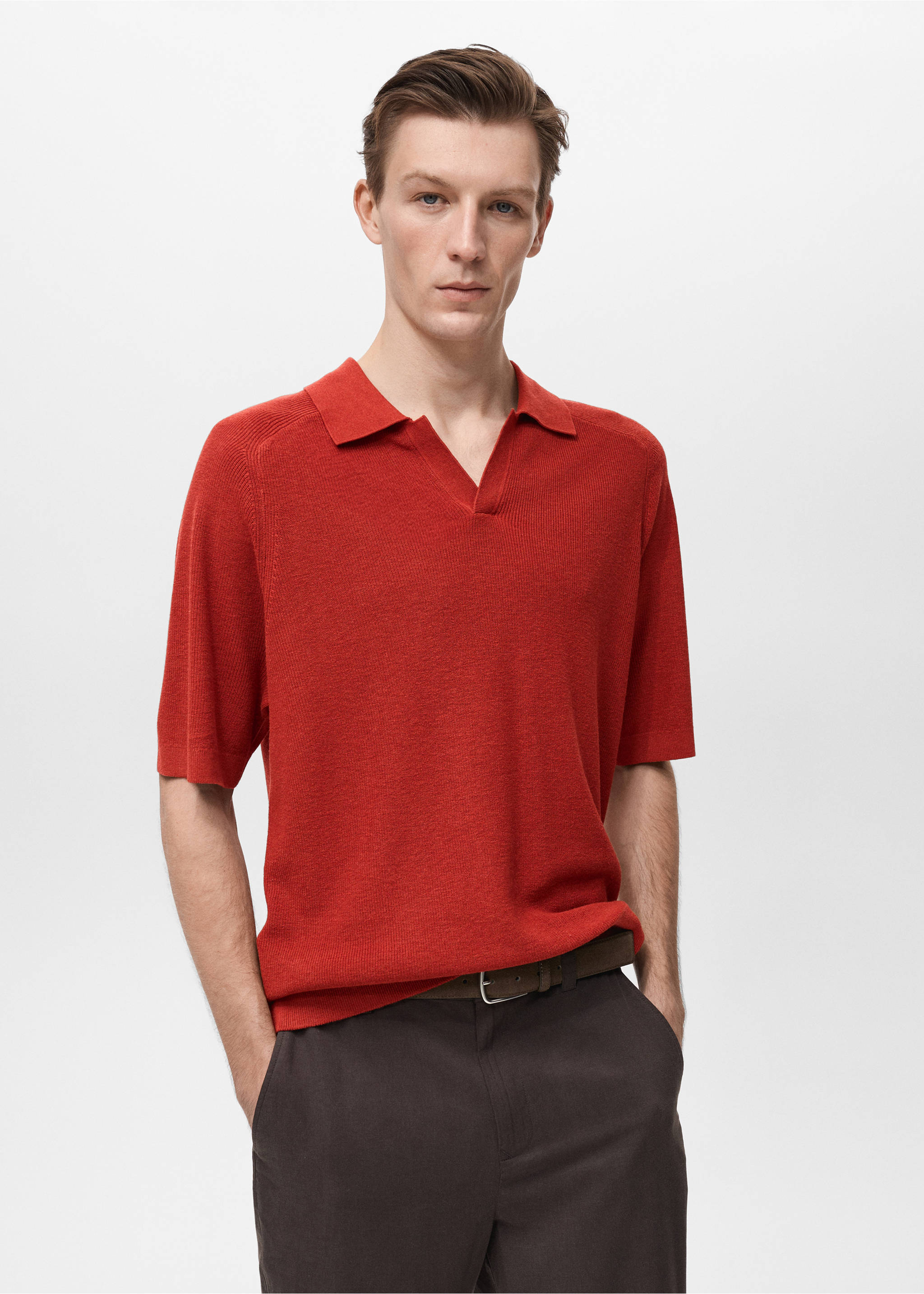 Polo maille structure - Plan moyen, Rouge. Ref: 87047897-00.