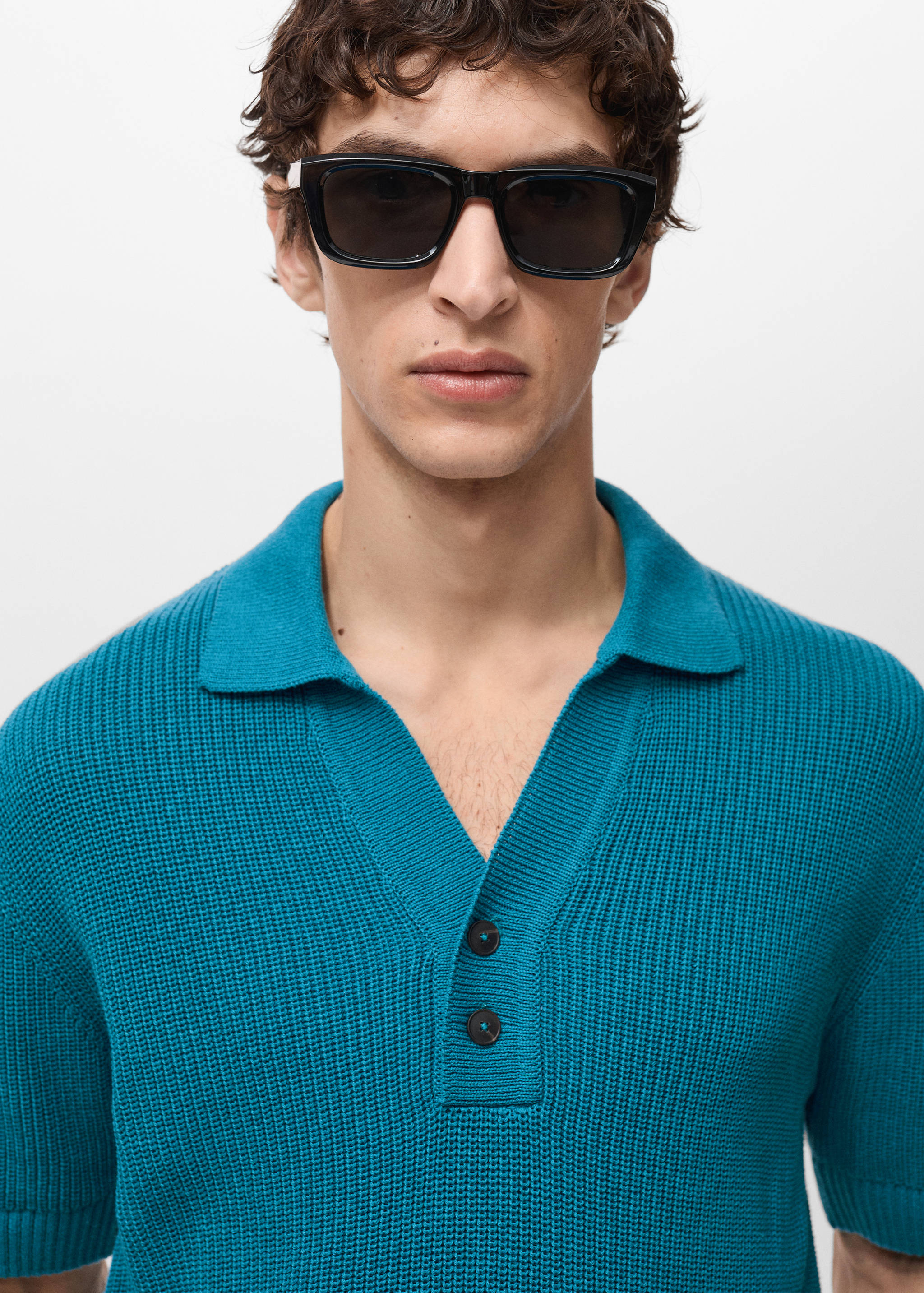 Polo de malha com ponto perlado - Pormenor do artigo 1