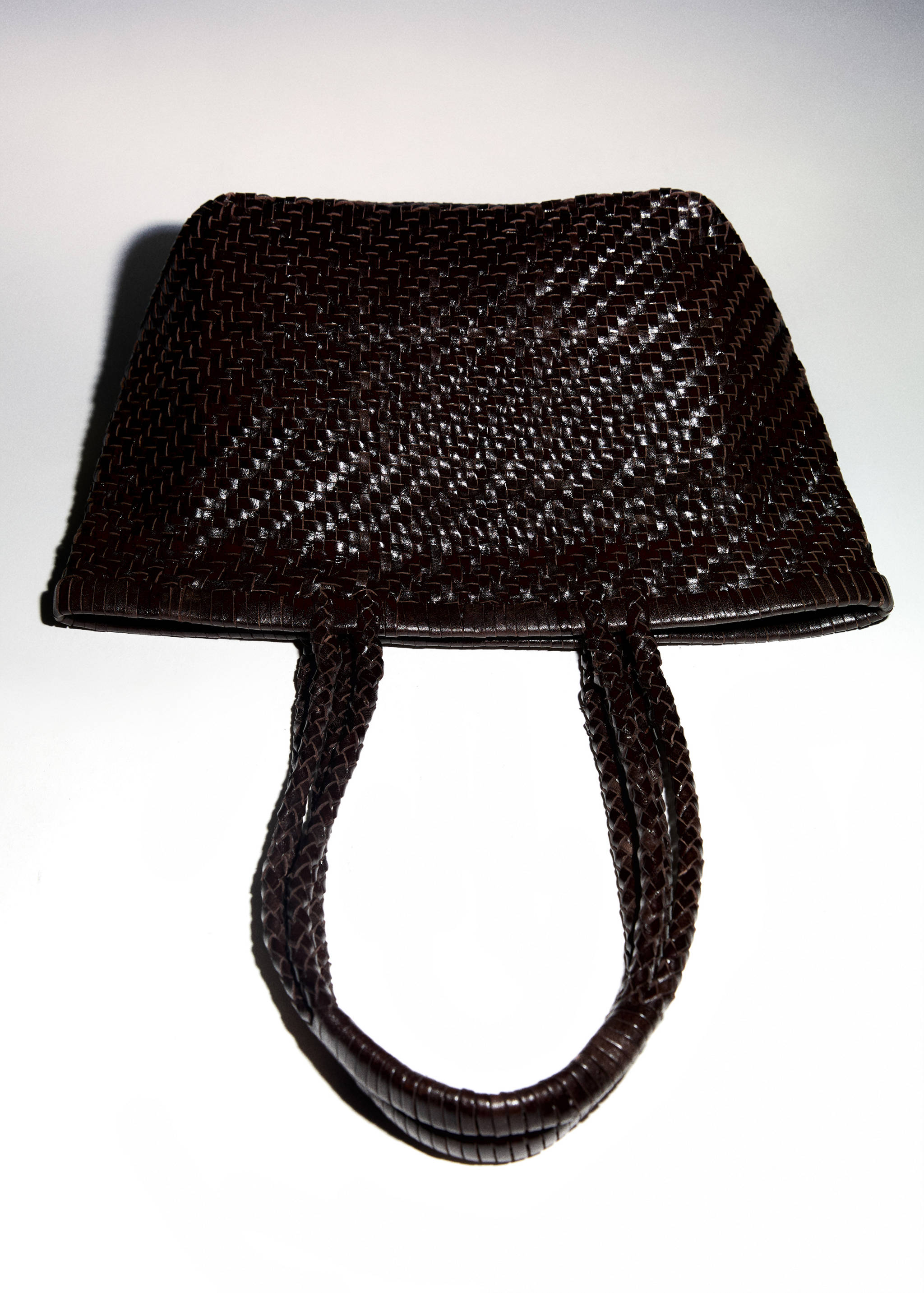 Mittelgroße Tasche aus geflochtenem Leder - Detail des Artikels 5