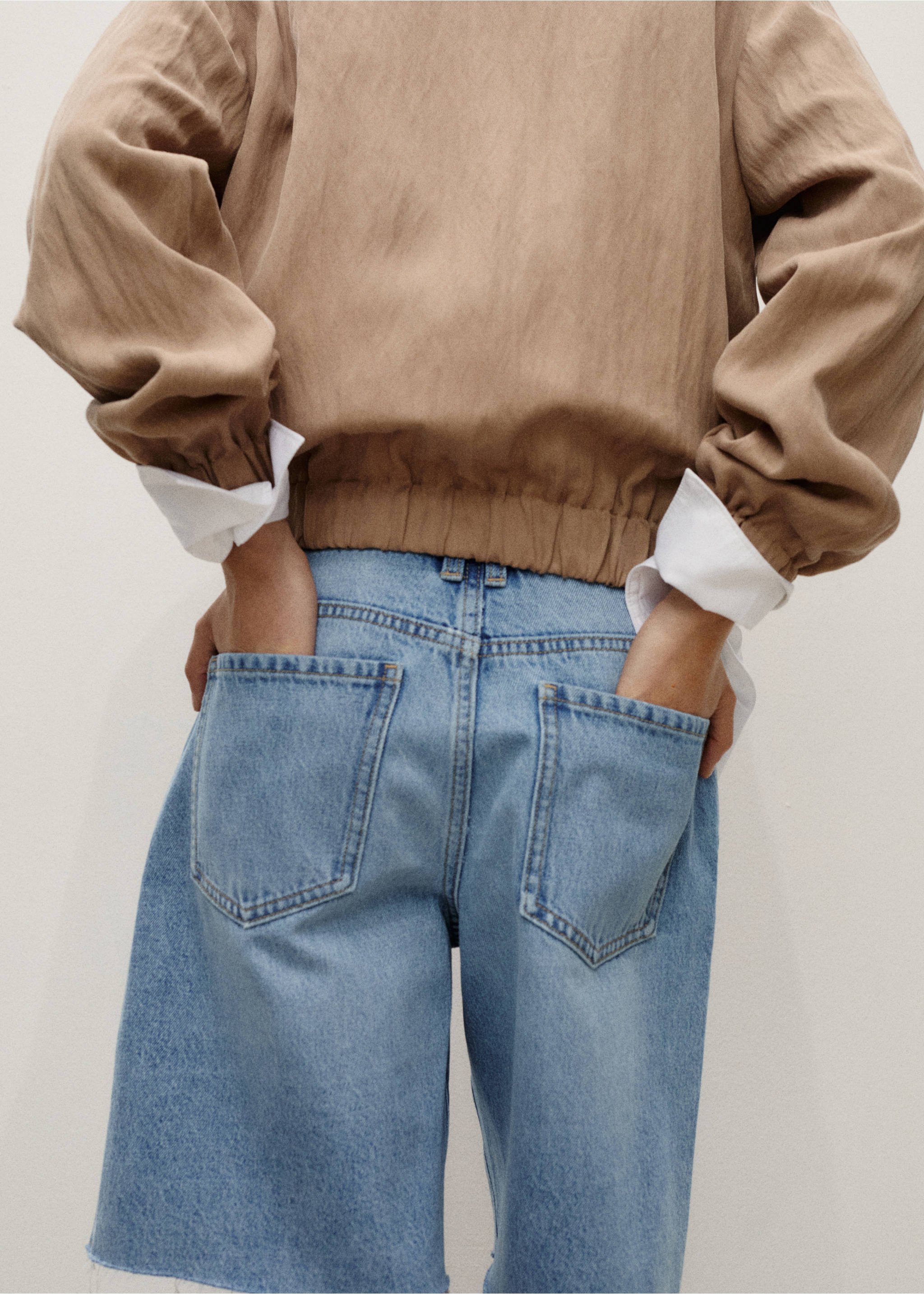 Frayed hem denim shorts - Details of the article 6, Medium Blue. Ref: 87048643-00.