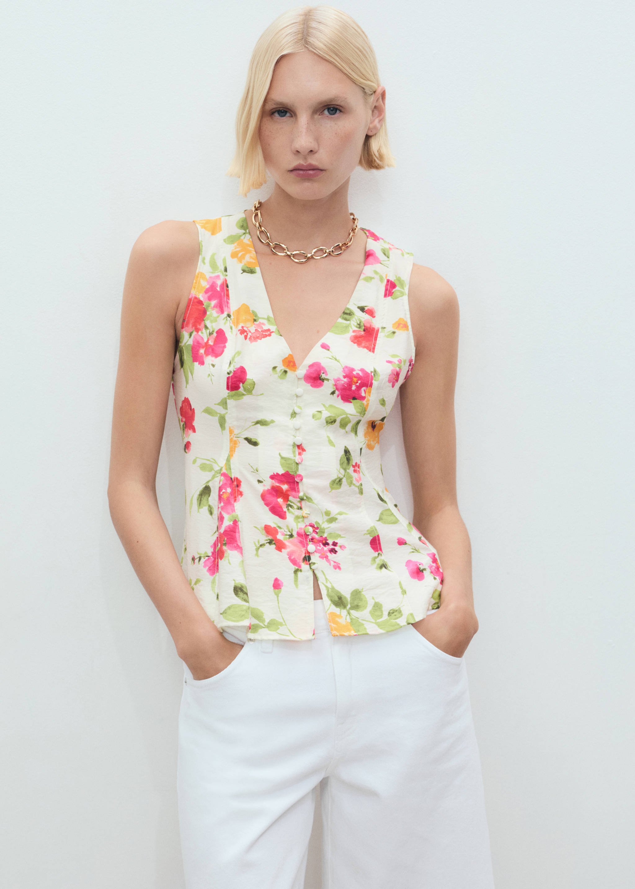 Floral button-down fitted blouse - Medium plane