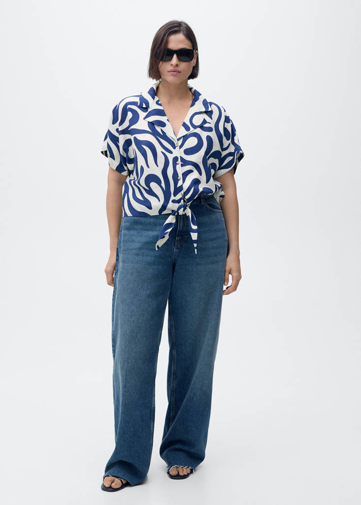 Printed crop shirt with knot detail — Off White