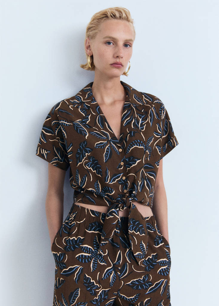 Printed crop shirt with knot detail — Brown