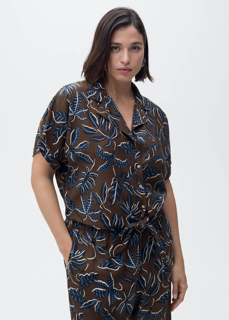 Printed crop shirt with knot detail — Brown