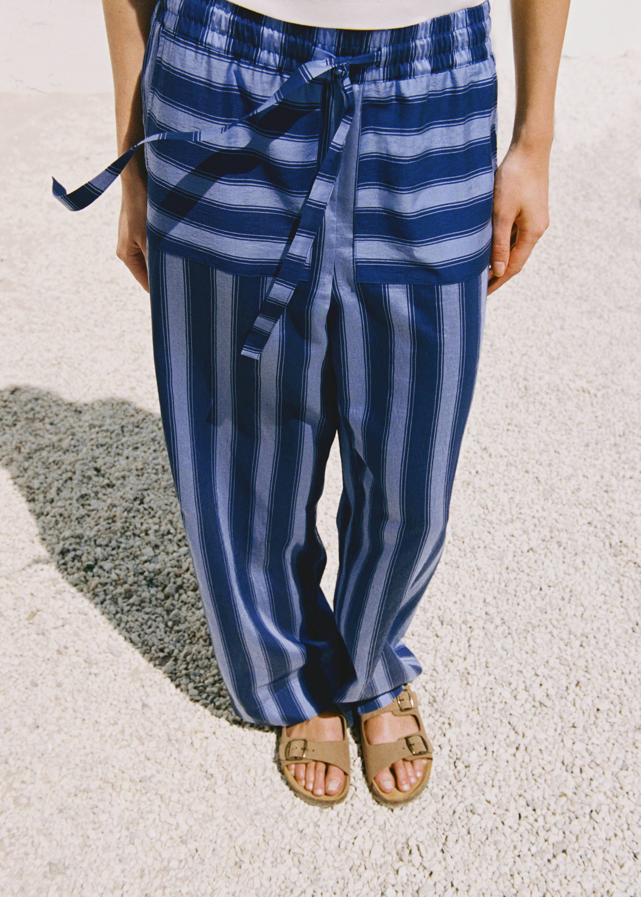 Woven lyocell pants with two-tone stripes - Details of the article 7