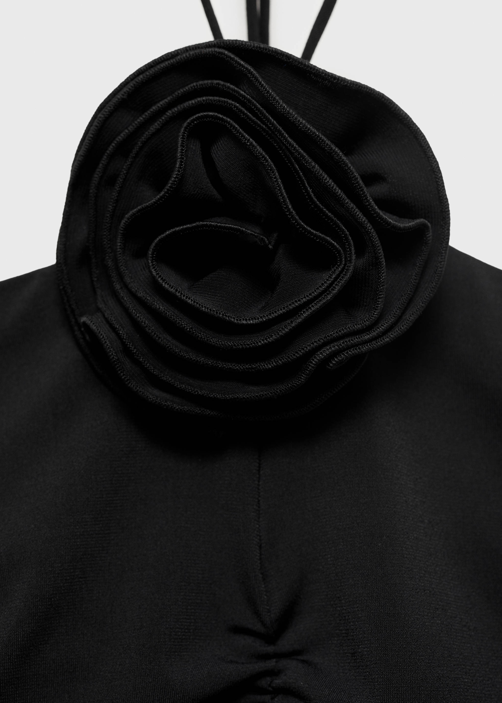 Neckholder-Top mit Blume - Detail des Artikels 8