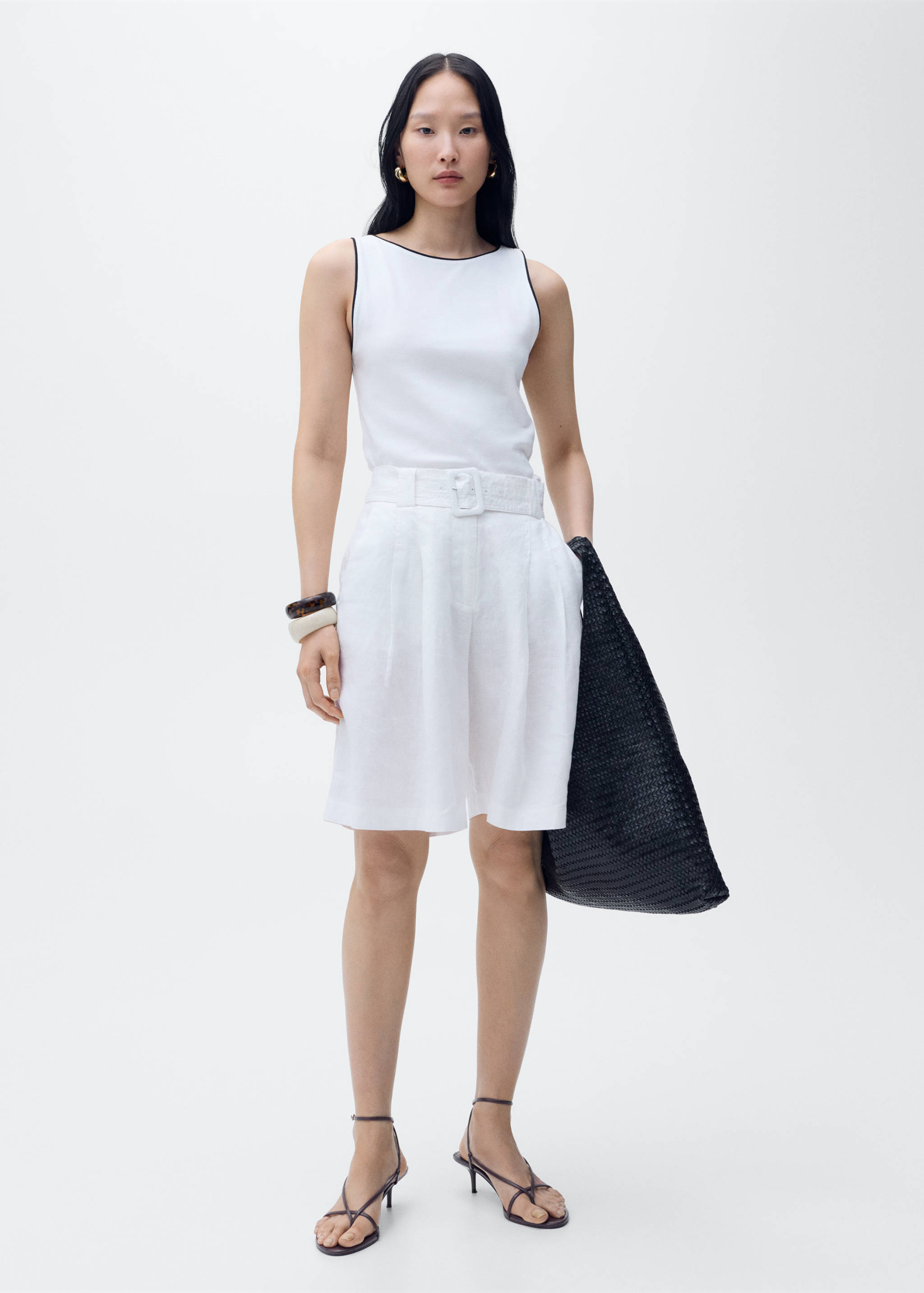 Cotton top with contrasting trim - General plane