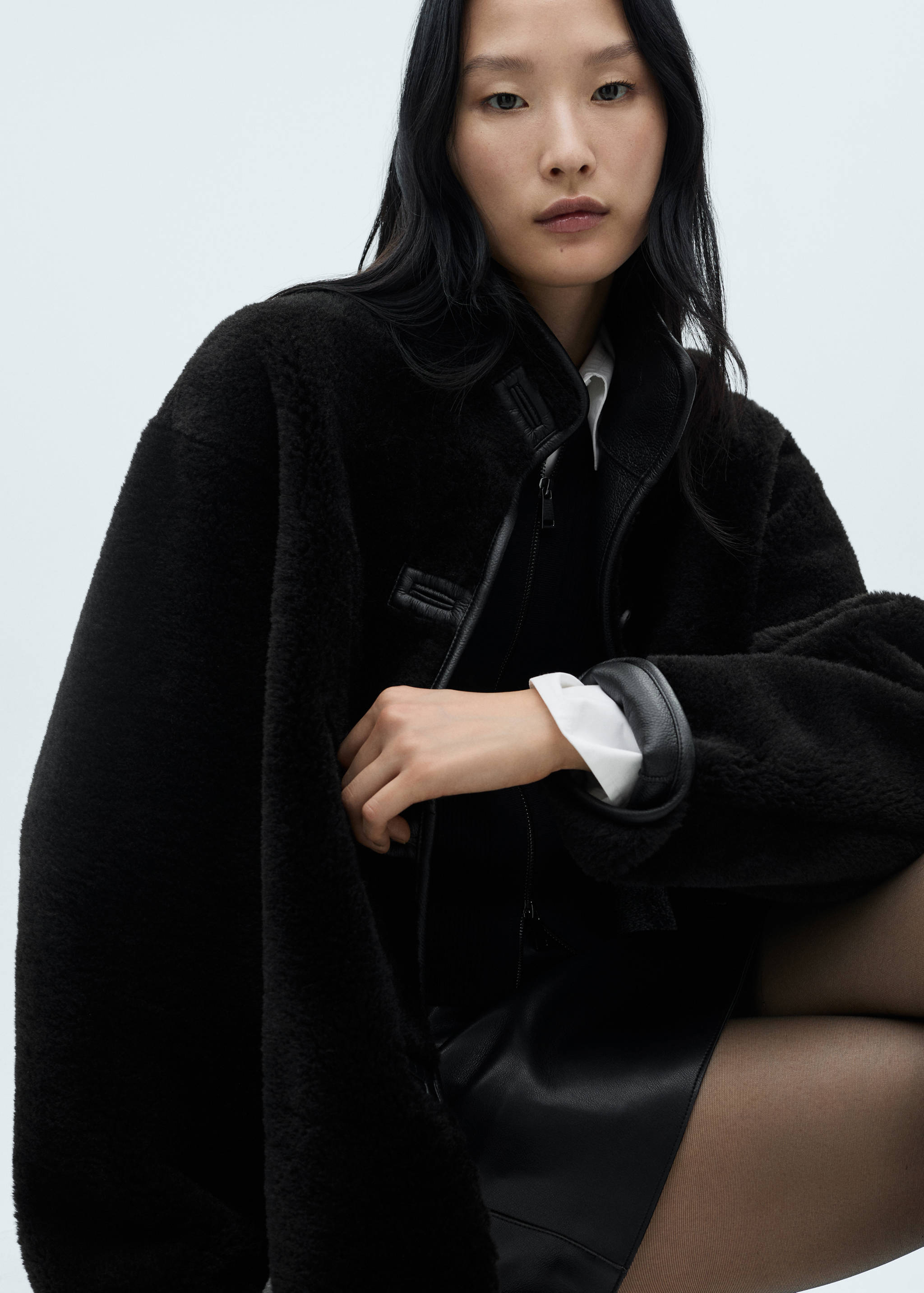 Коротке пальто з хутряним ефектом - Детальніше про товар 1