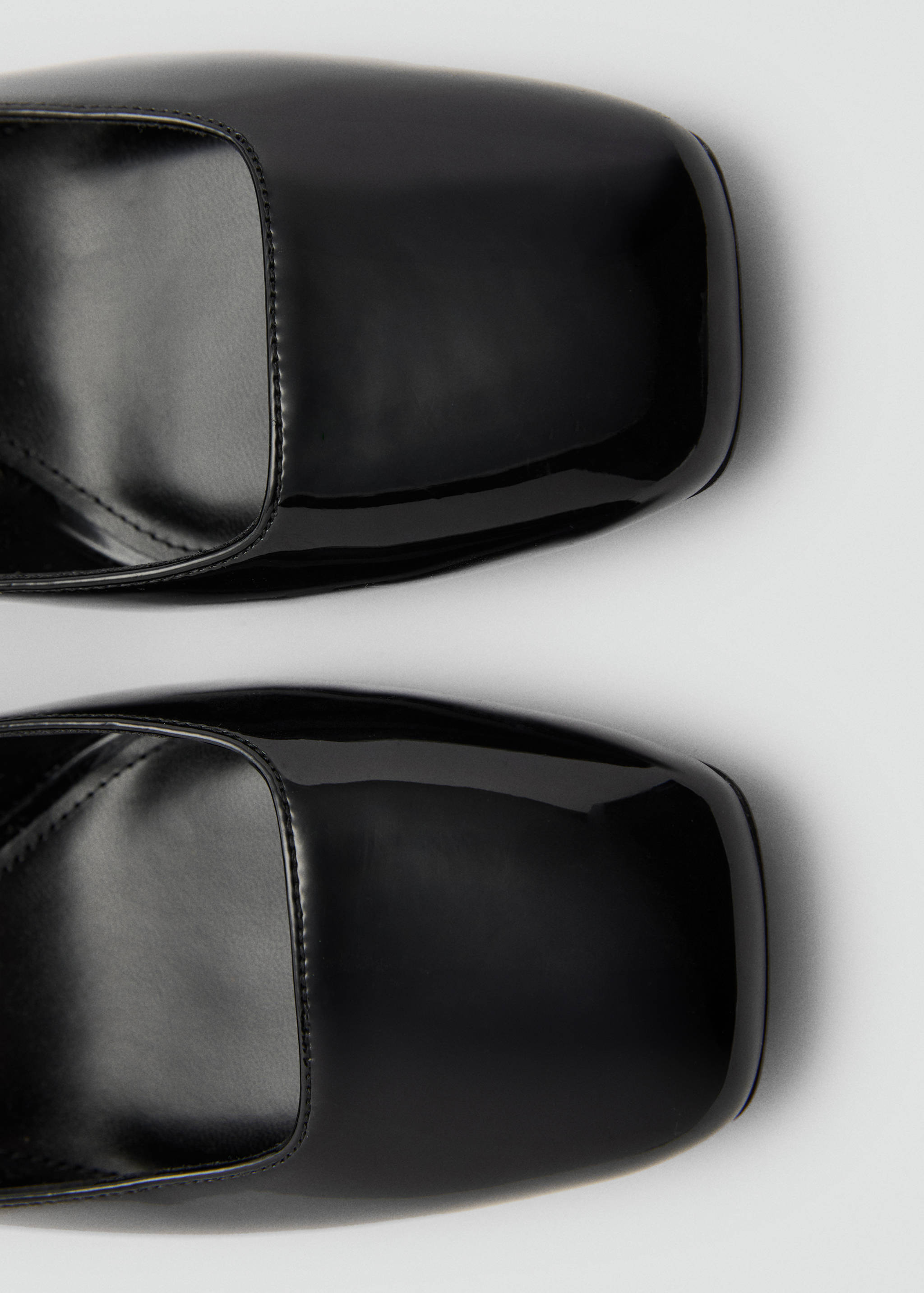 Patent-effect stiletto-heel shoes - Details of the article 2