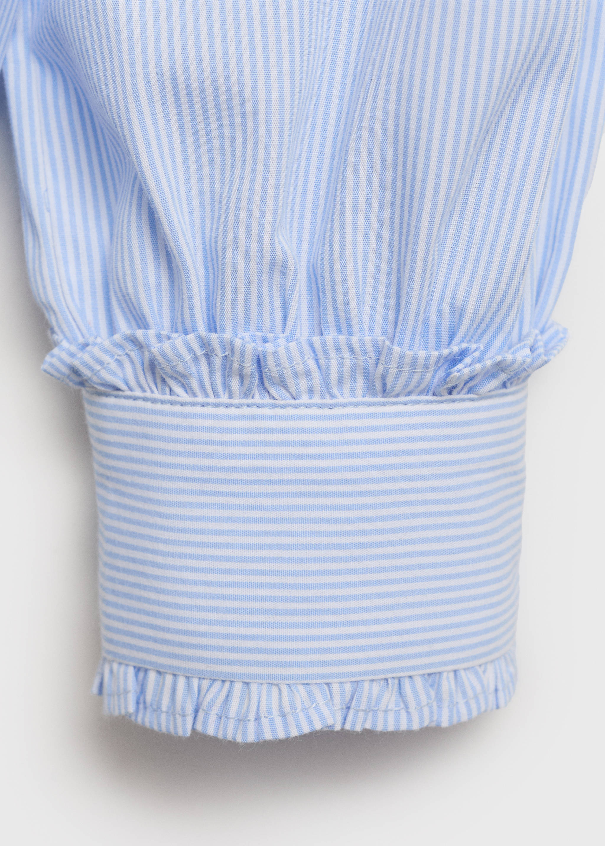 Striped ruffled shirt - Details of the article 0