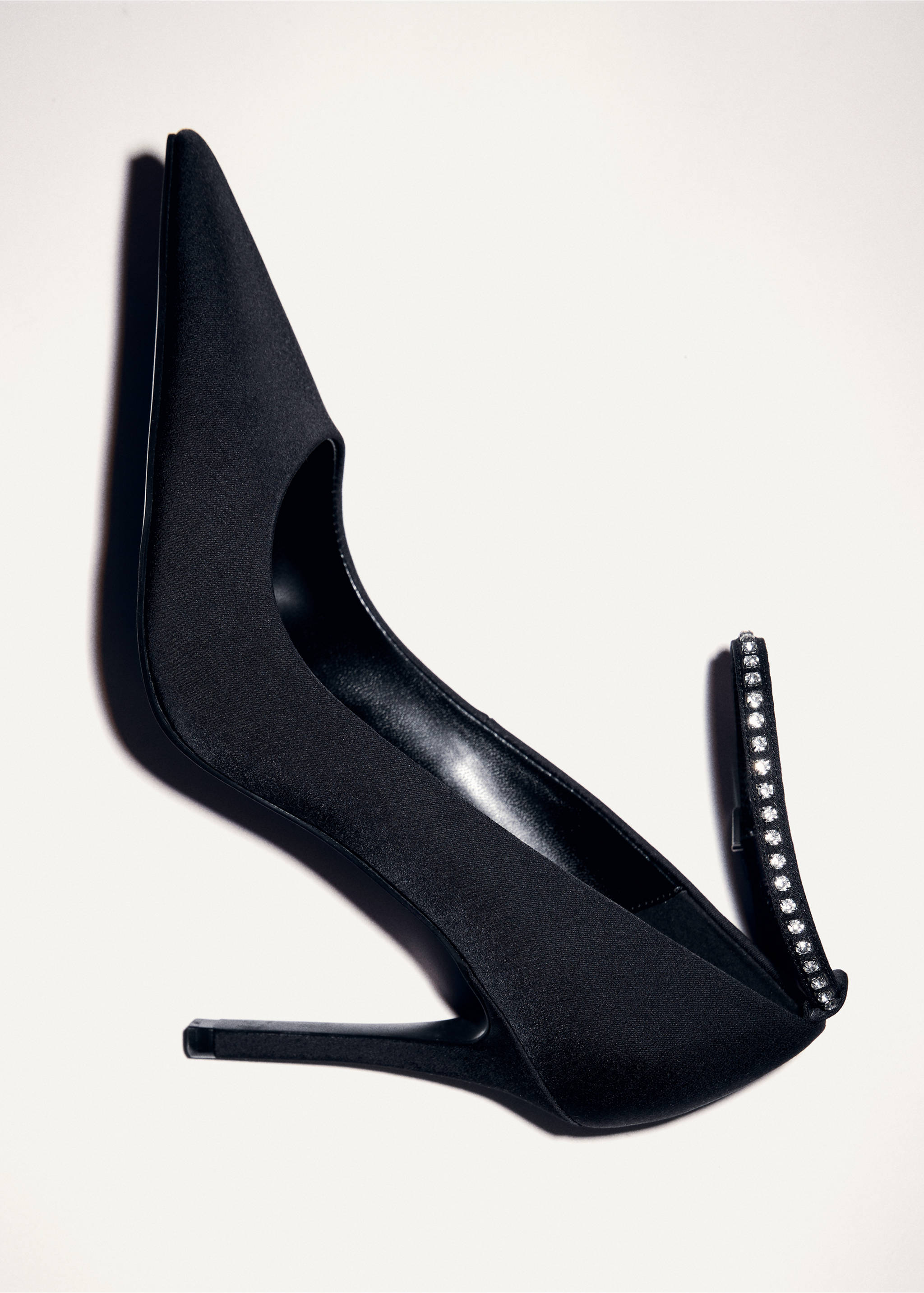 Heeled shoes with rhinestone bracelet - Details of the article 5, Black. Ref: 87050281-00.