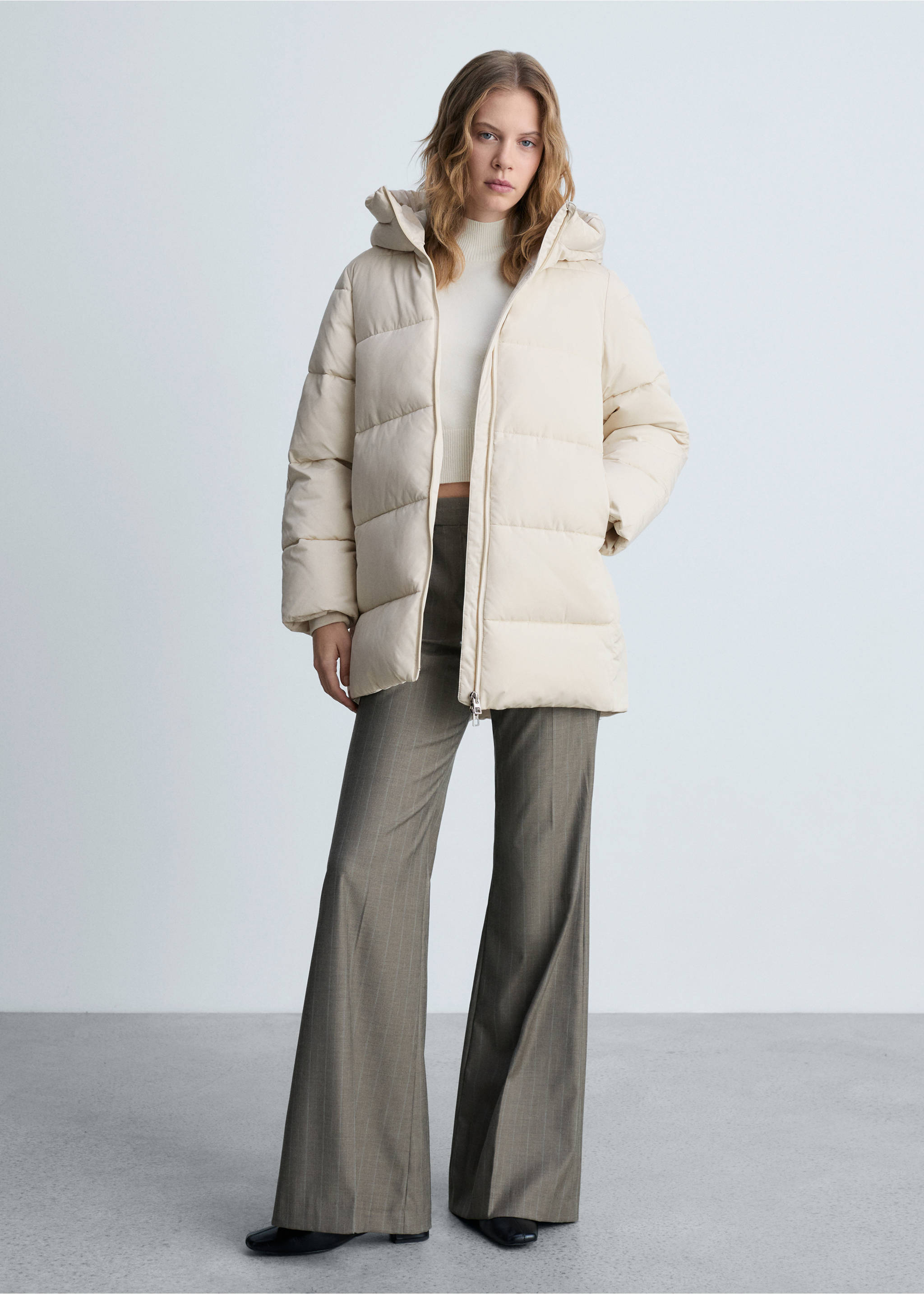 Anorak midi acolchado capucha - Plano general, Crudo. Ref: 87050306-00.