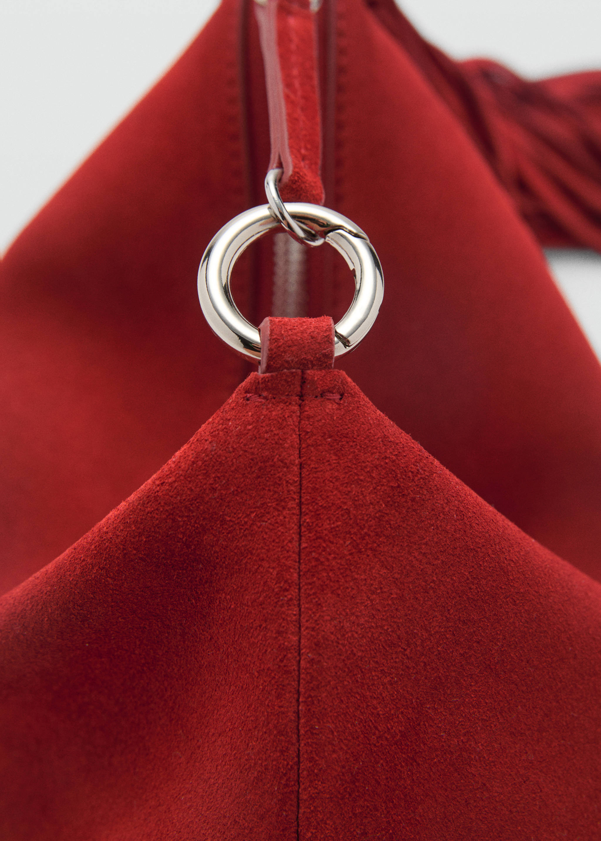 Leather handbag with fringes - Details of the article 1