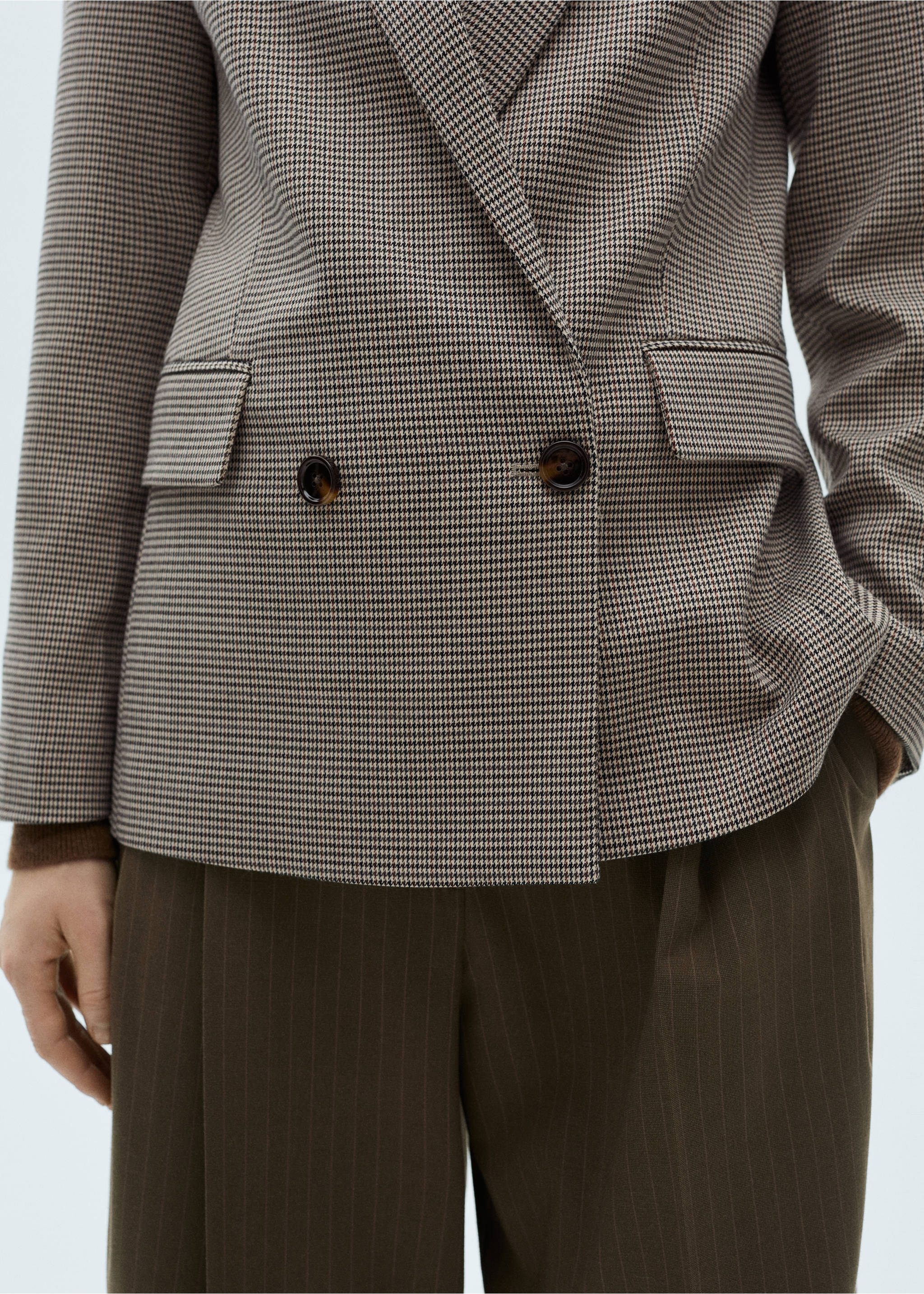 Blazer cruzada doble botonadura - Detalle del artículo 3, Marrón. Ref: 87050355-00.