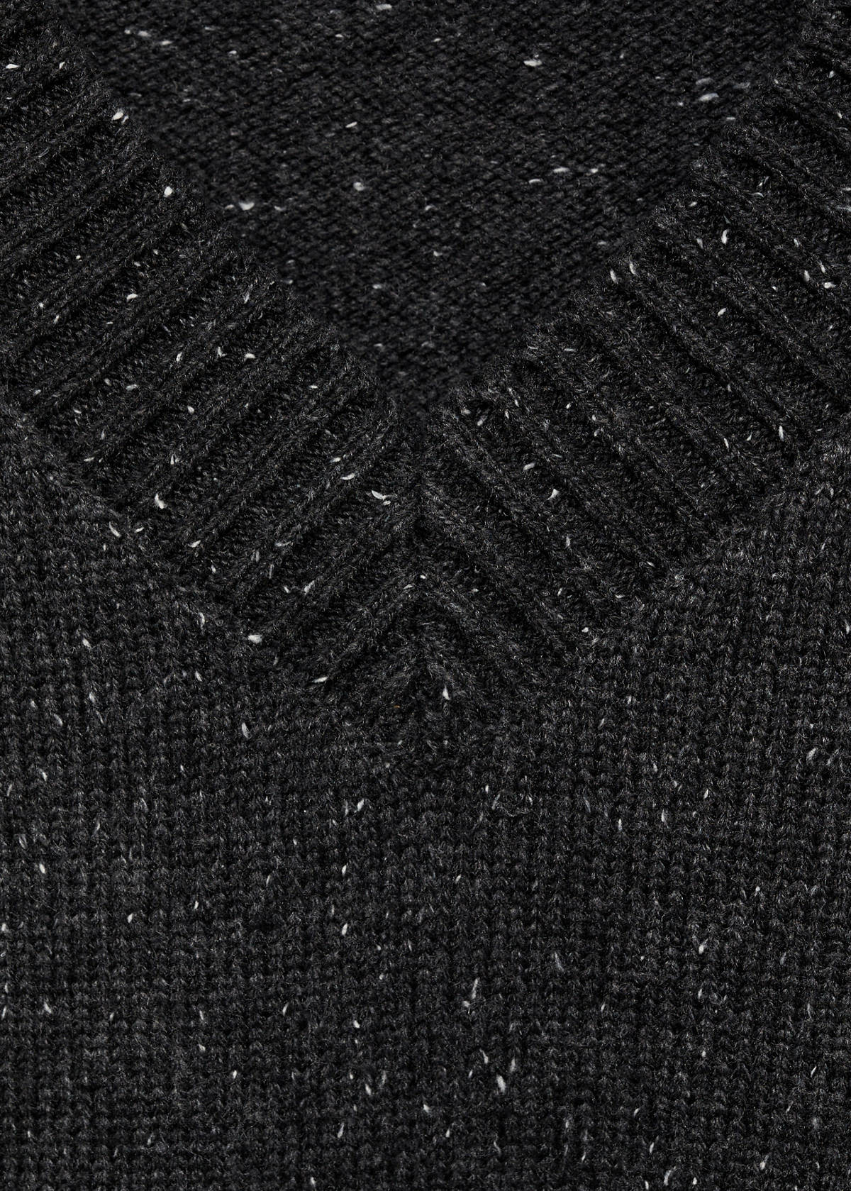V-neck knitted gilet — Medium Heather Grey