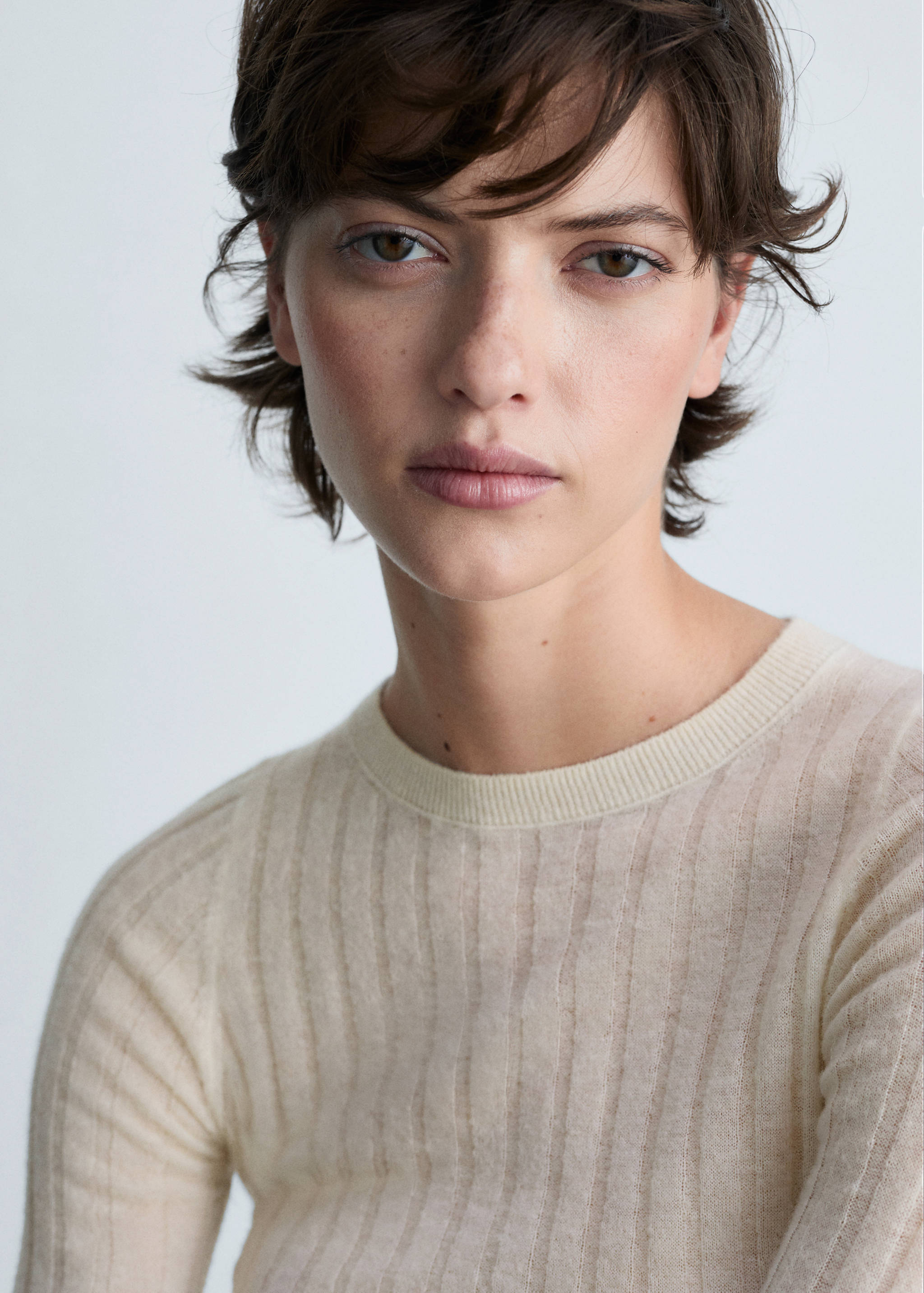 Ribbed round-neck sweater - Details of the article 1