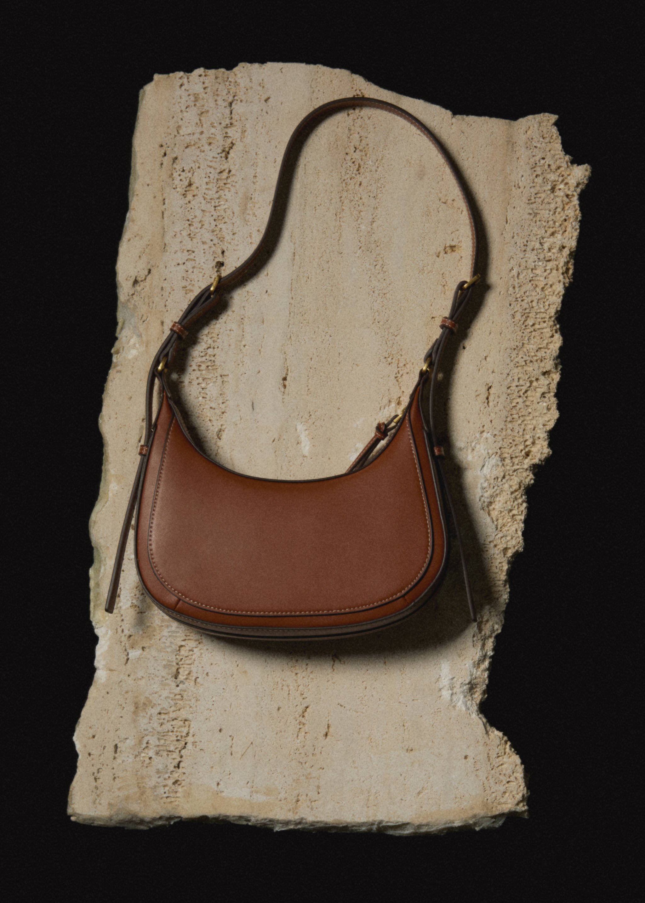 Oval shoulder bag - General plane