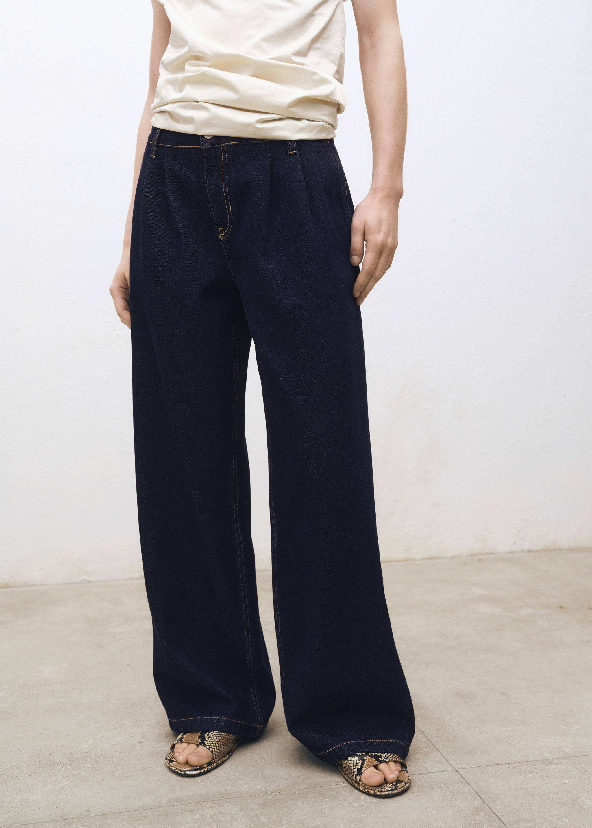 Rinse-wash wide leg jeans with pleats - Medium plane