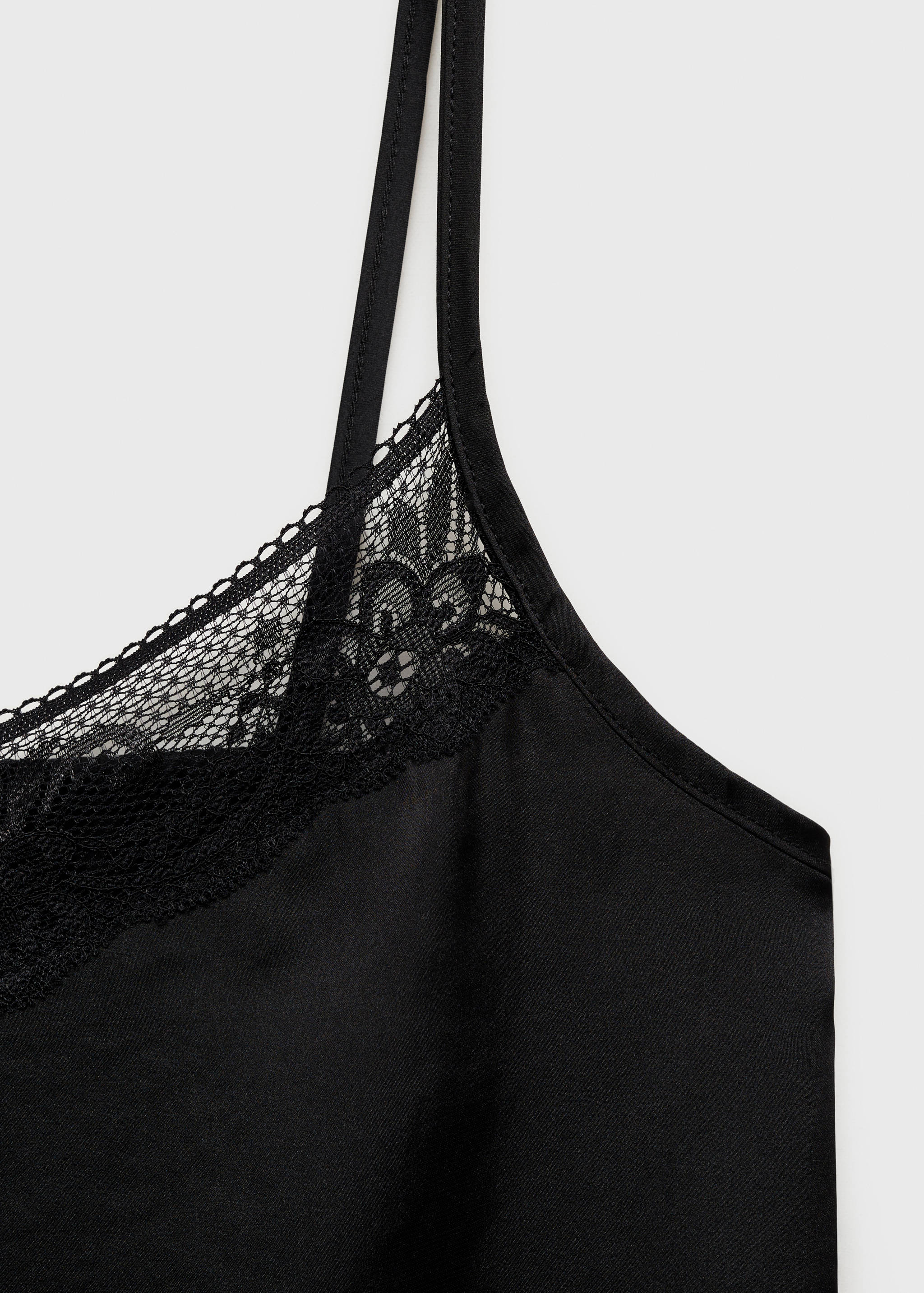 Openwork detail top - Details of the article 0