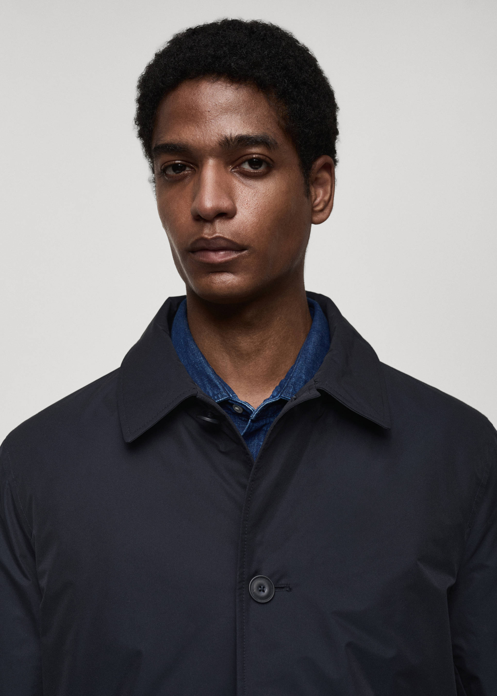 Quilted water-repellent trench coat - Details of the article 1