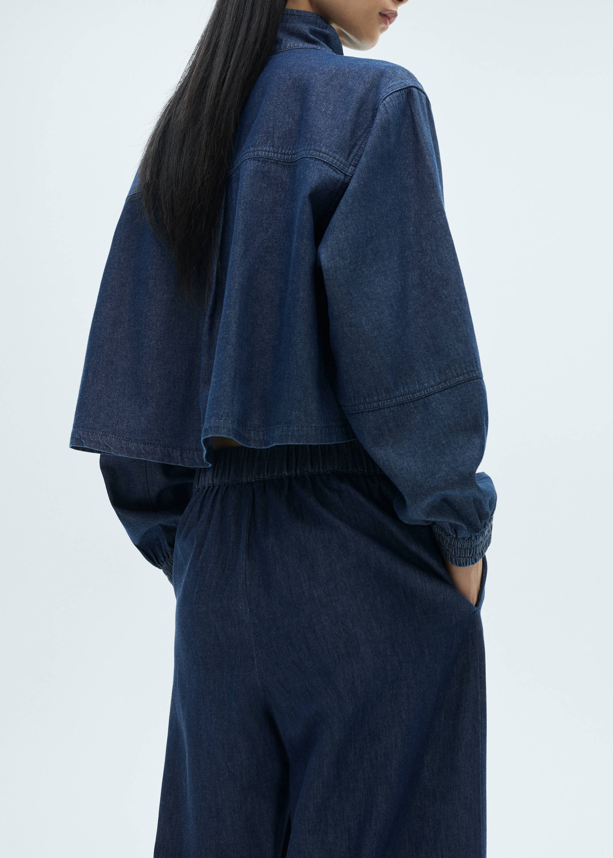 Pockets denim jacket - Reverse of the article