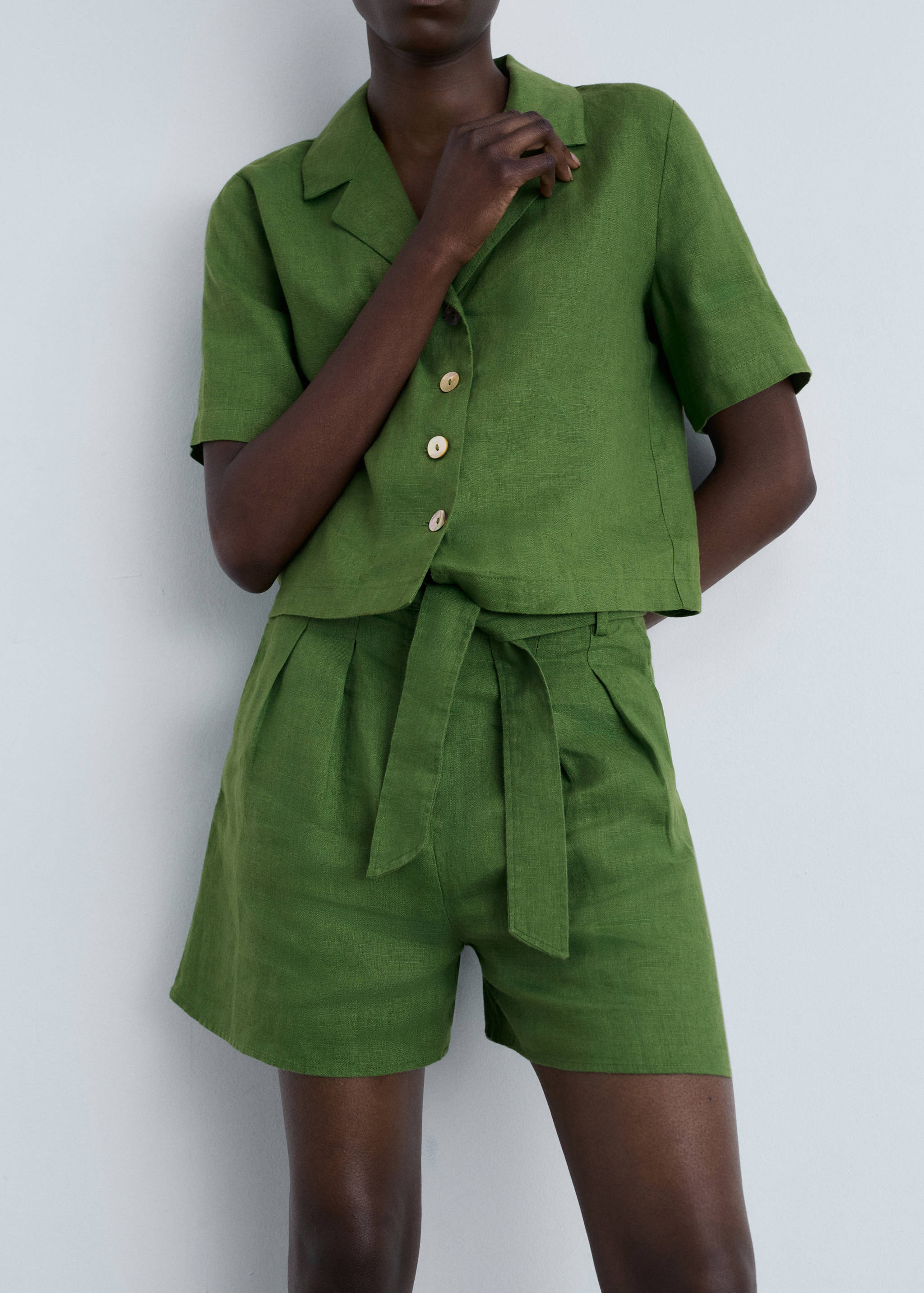 Short sleeve linen-blend shirt - Details of the article 6