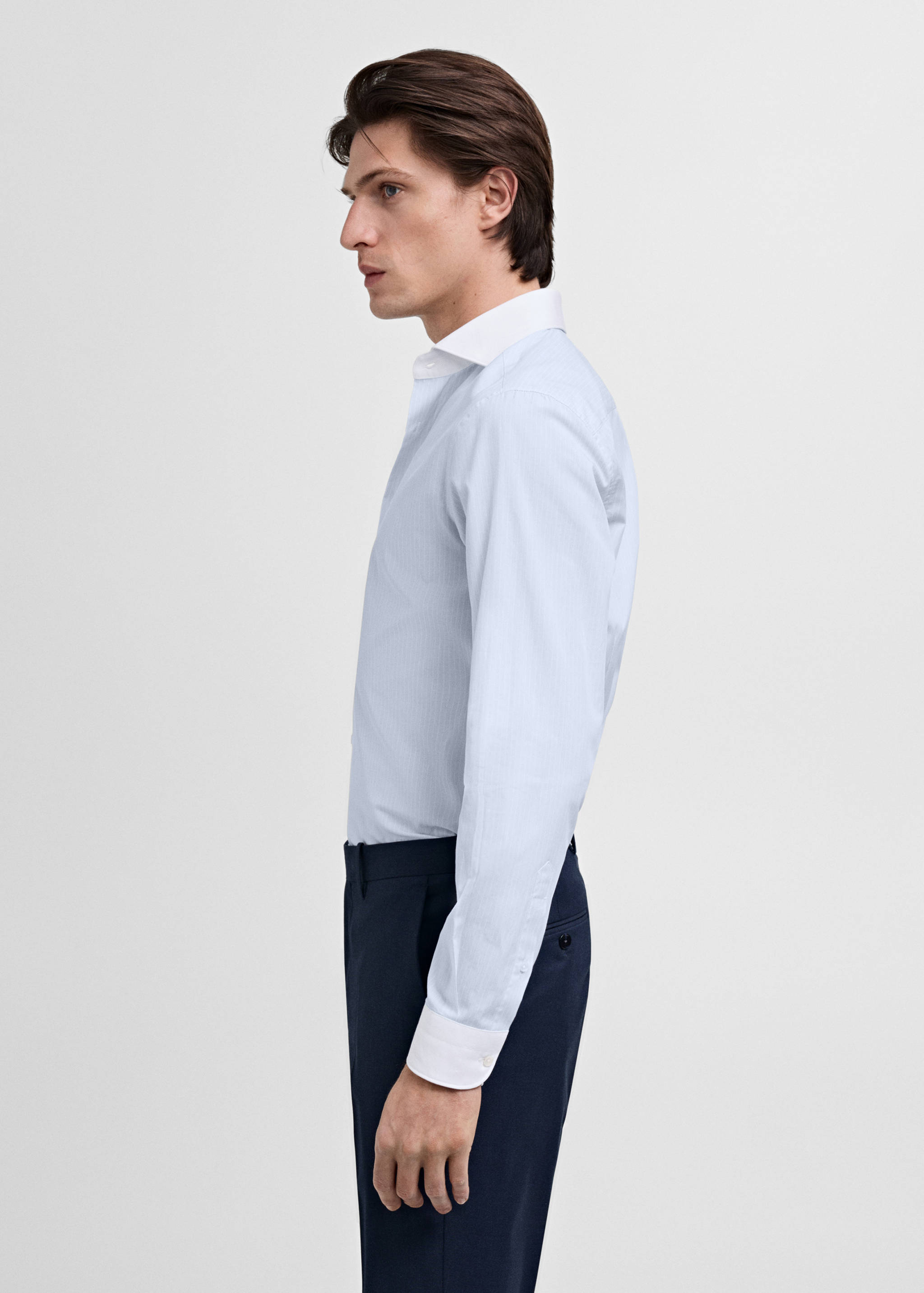 Striped suit shirt with contrasting collar - Details of the article 2