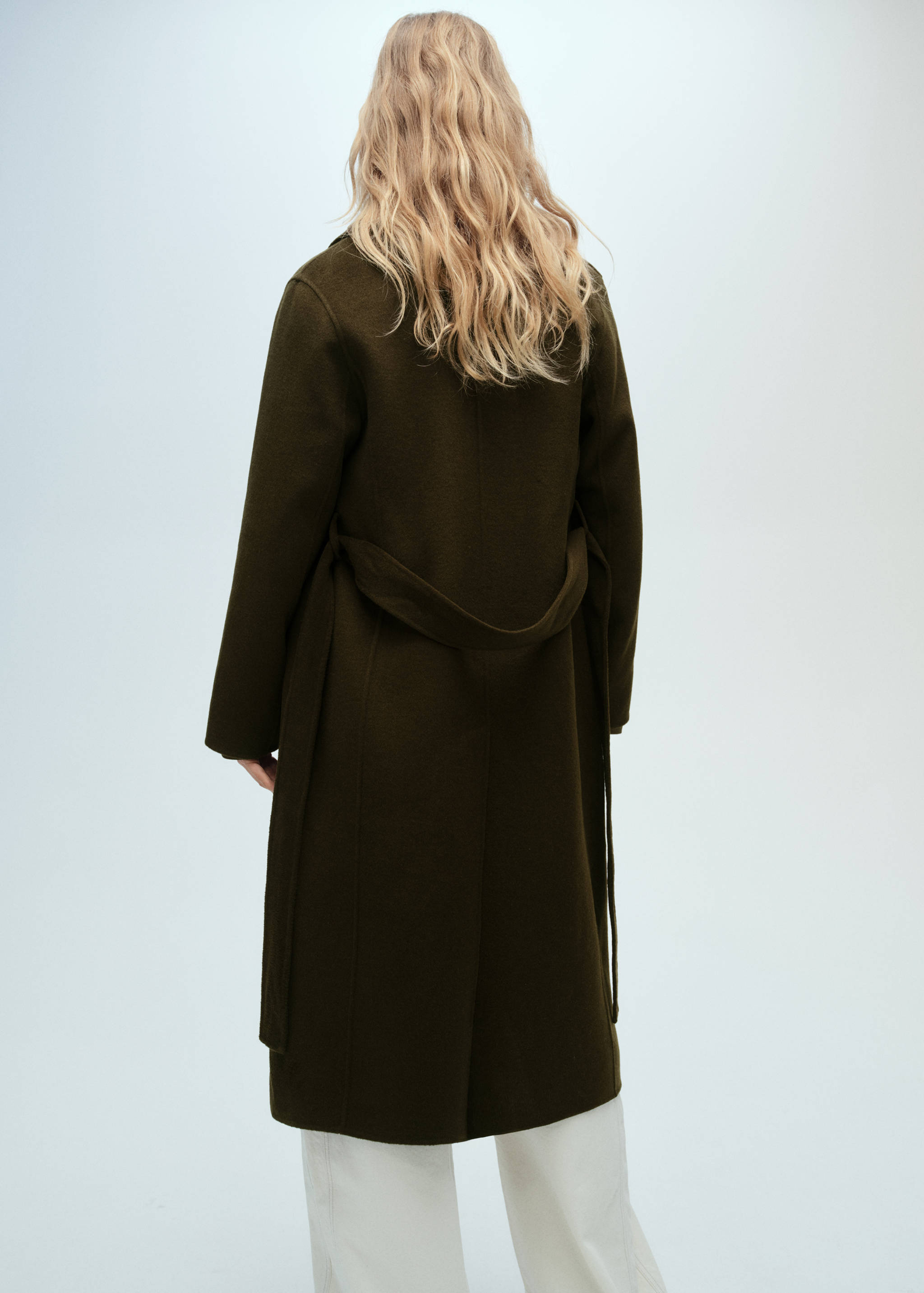 Handmade long coat with belt - Reverse of the article