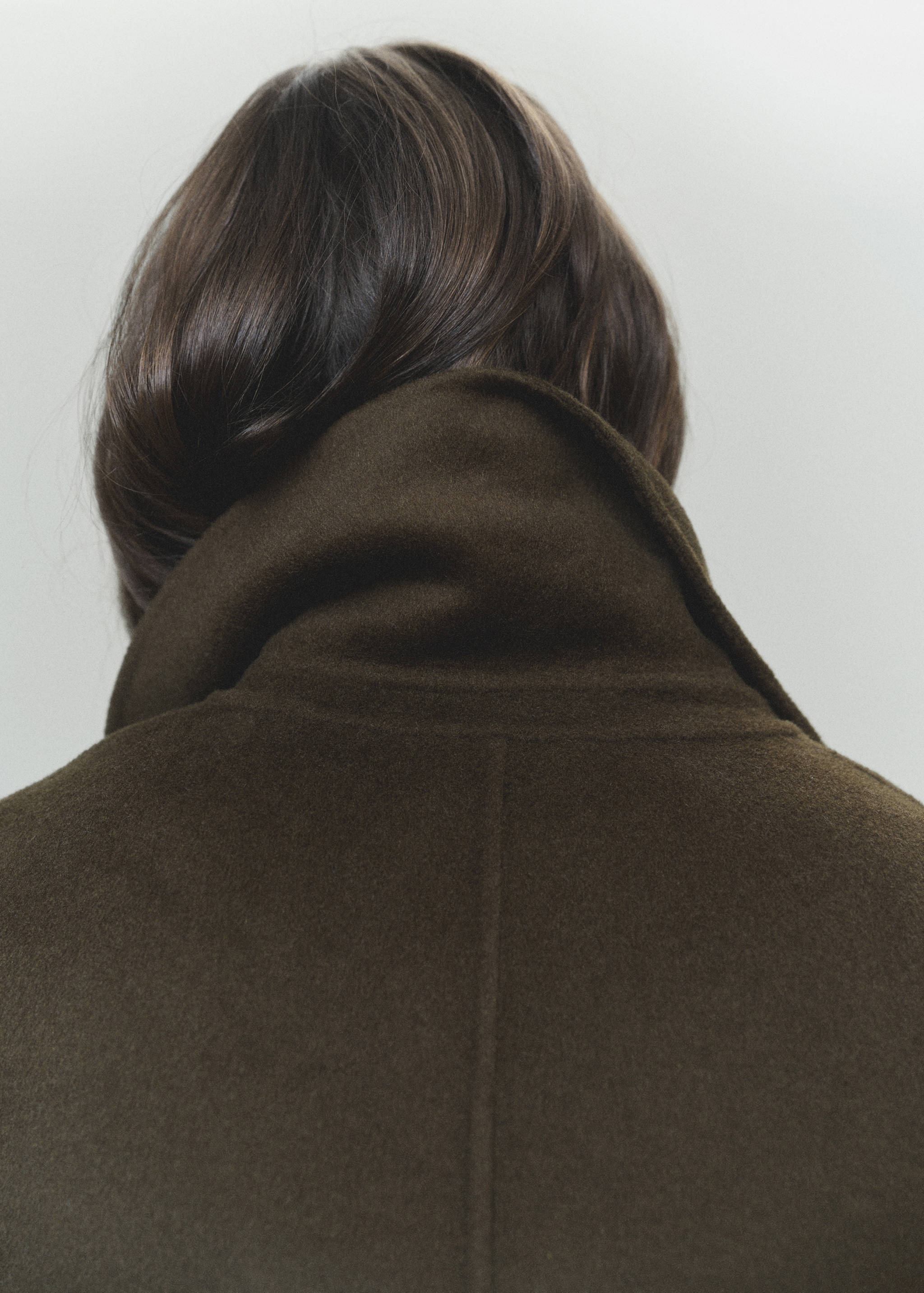 Handmade long coat with belt - Details of the article 7