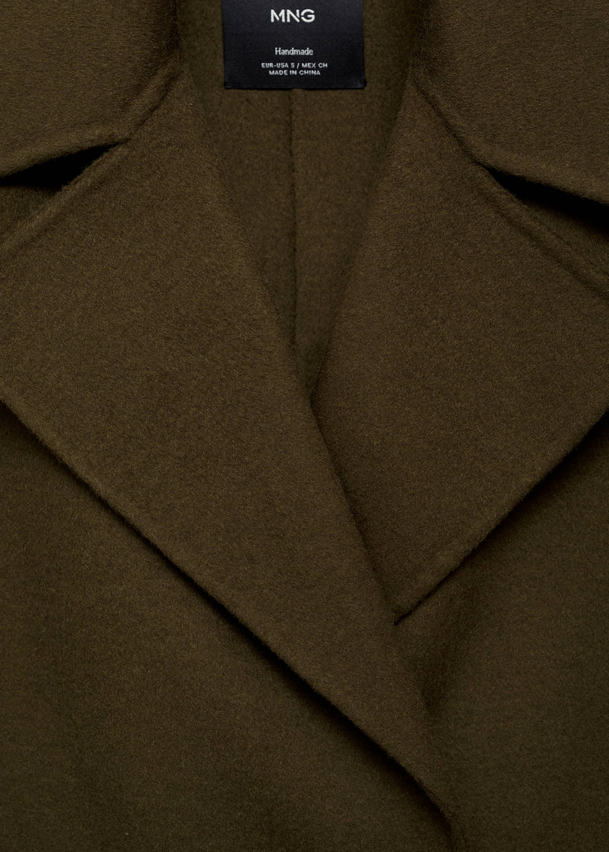 Handmade long coat with belt - Details of the article 8