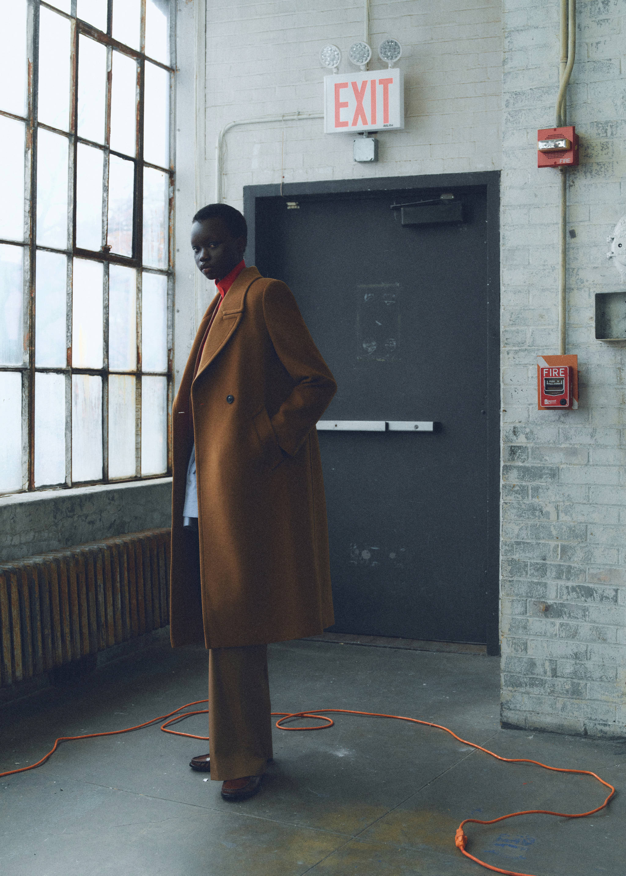 Double-breasted wool coat - General plane