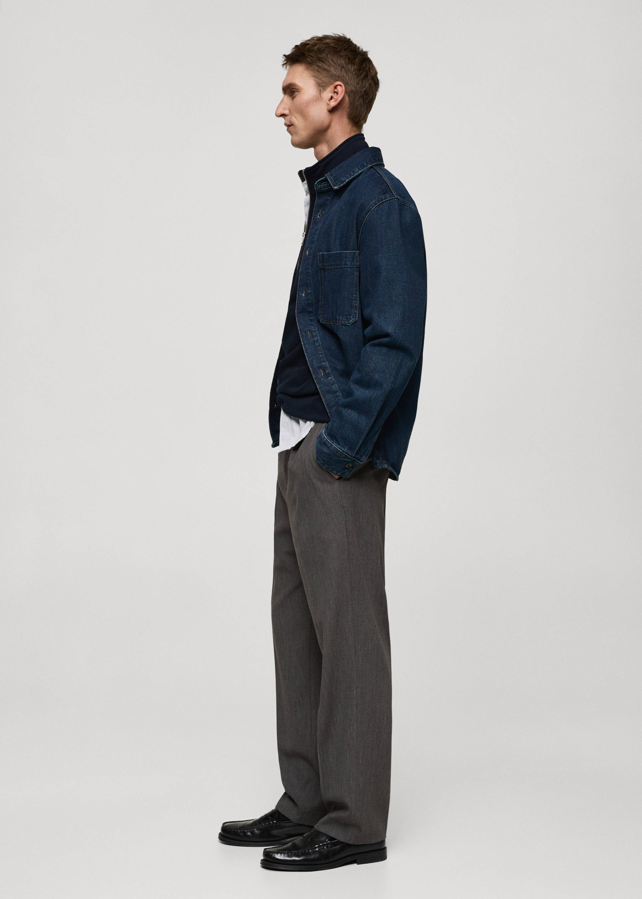 Straight-fit pleated trousers - Details of the article 4