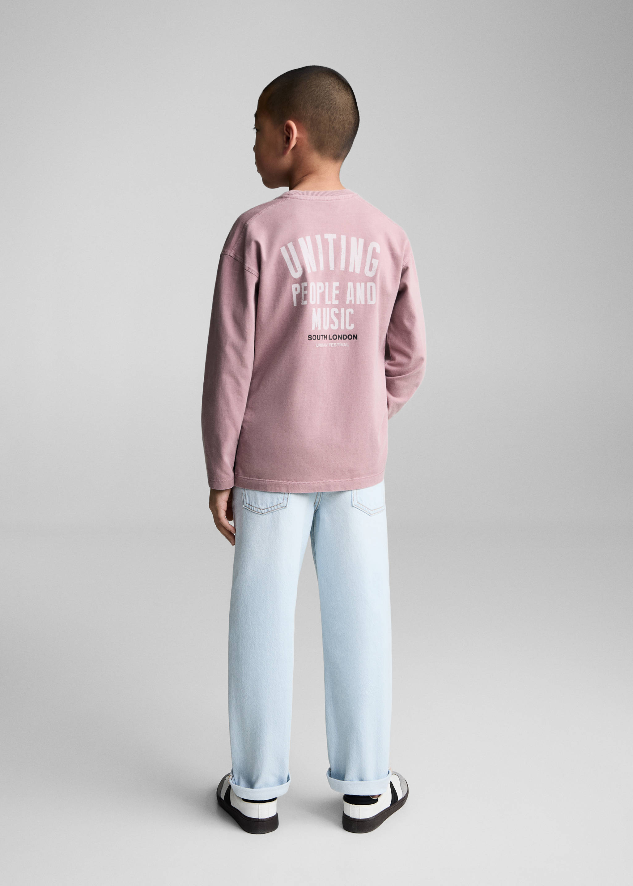 Washed-effect cotton t-shirt - General plane