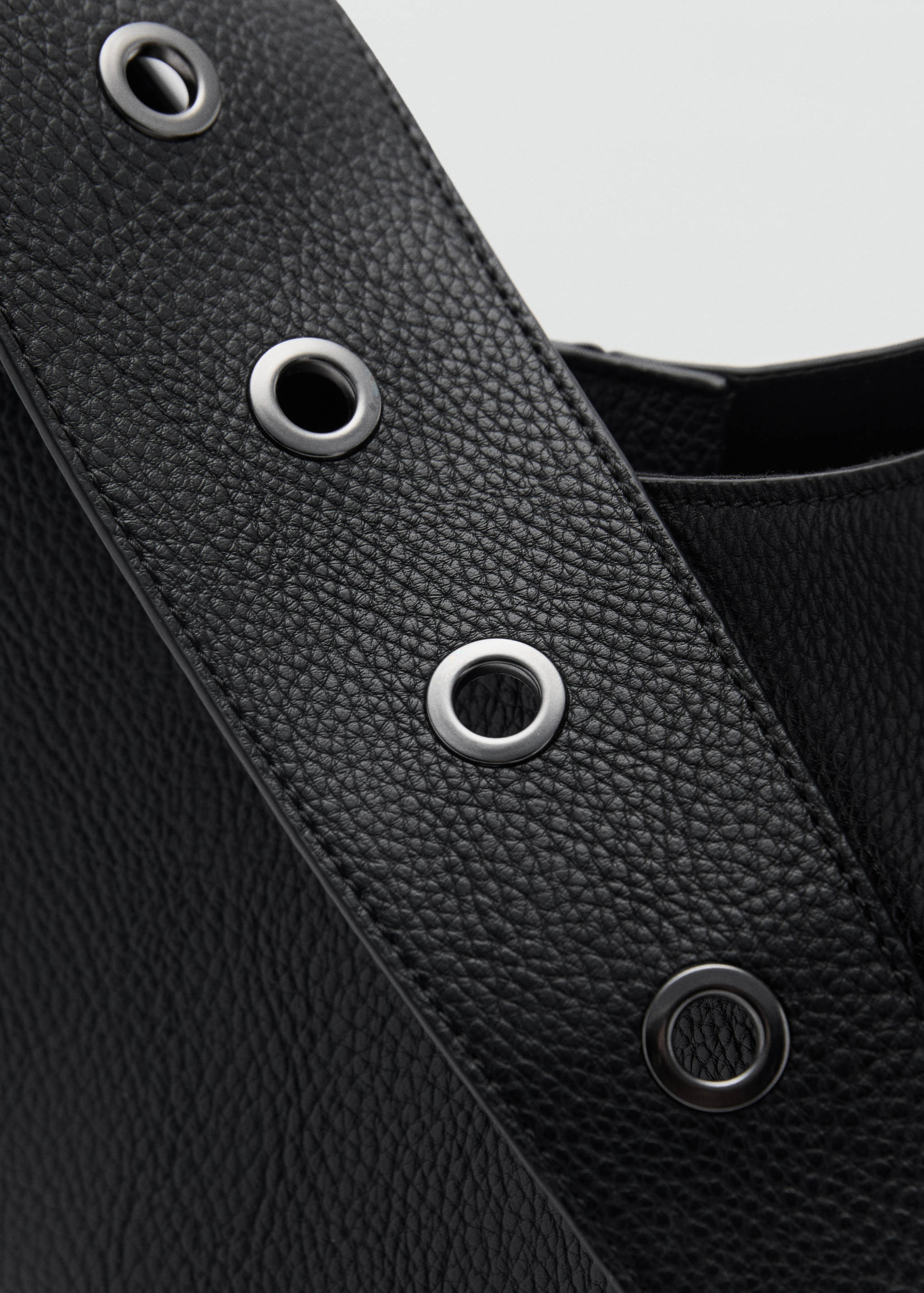 Studs handle bag - Details of the article 3