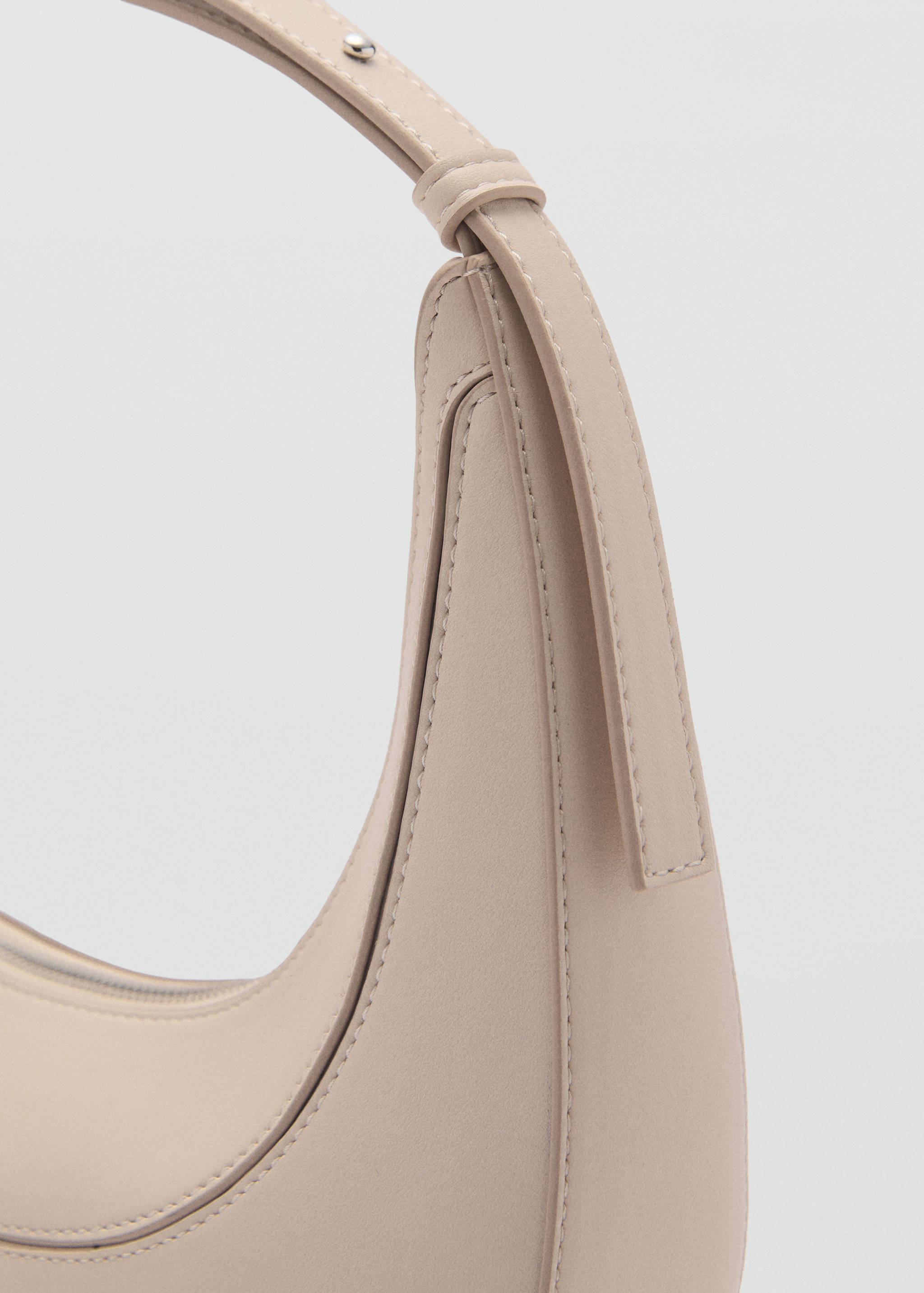 Oval shoulder bag - Details of the article 2